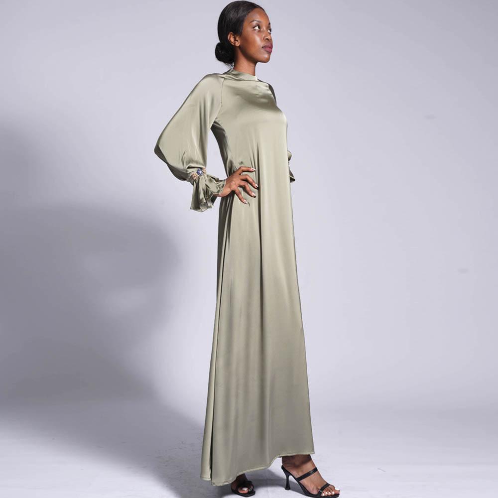 Robe longue ample unie à boucle diamant HASASERIES HS0436