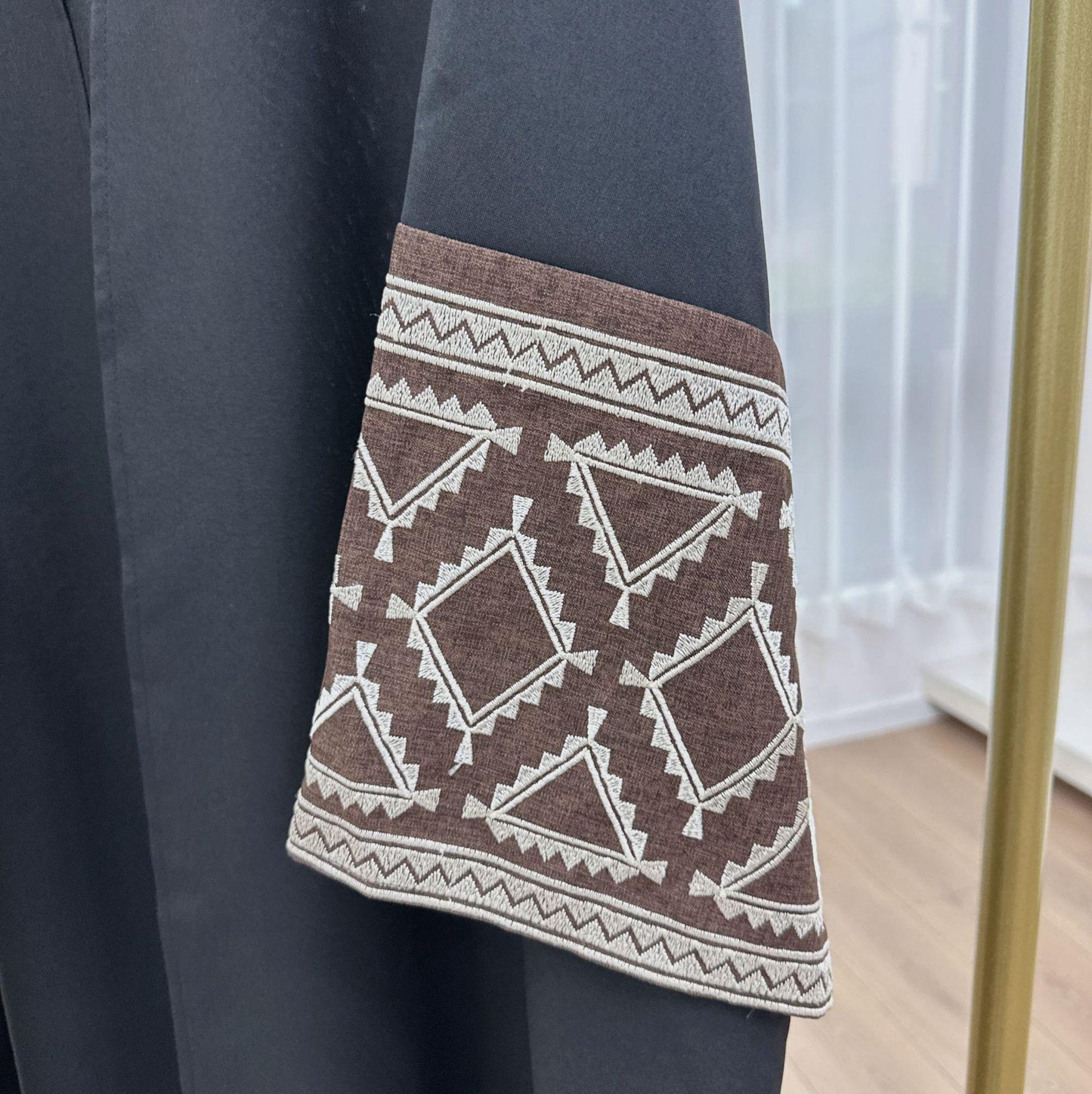 HS1444 Chic Embroidered Cardigan Robe: Elevate Your Style with Fashionable Elegance Party Abaya
