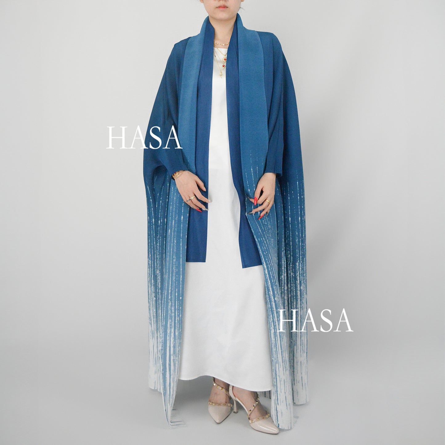 HASA HS1245 عباية أومبريه فضفاضة مع تفاصيل مرقعة مطوية