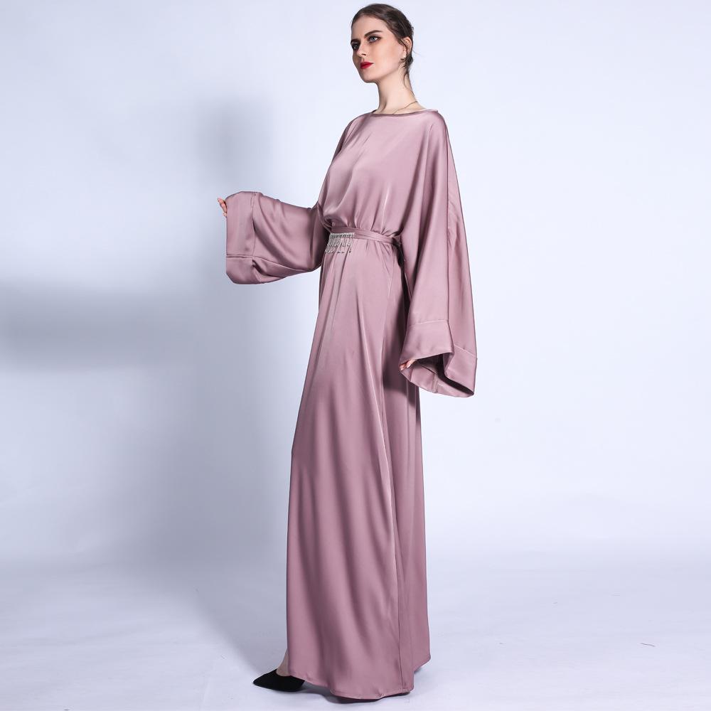 HASASERIES HS0433 Solid Color Loose Fitting Belt with Diamond Waist Long Skirt