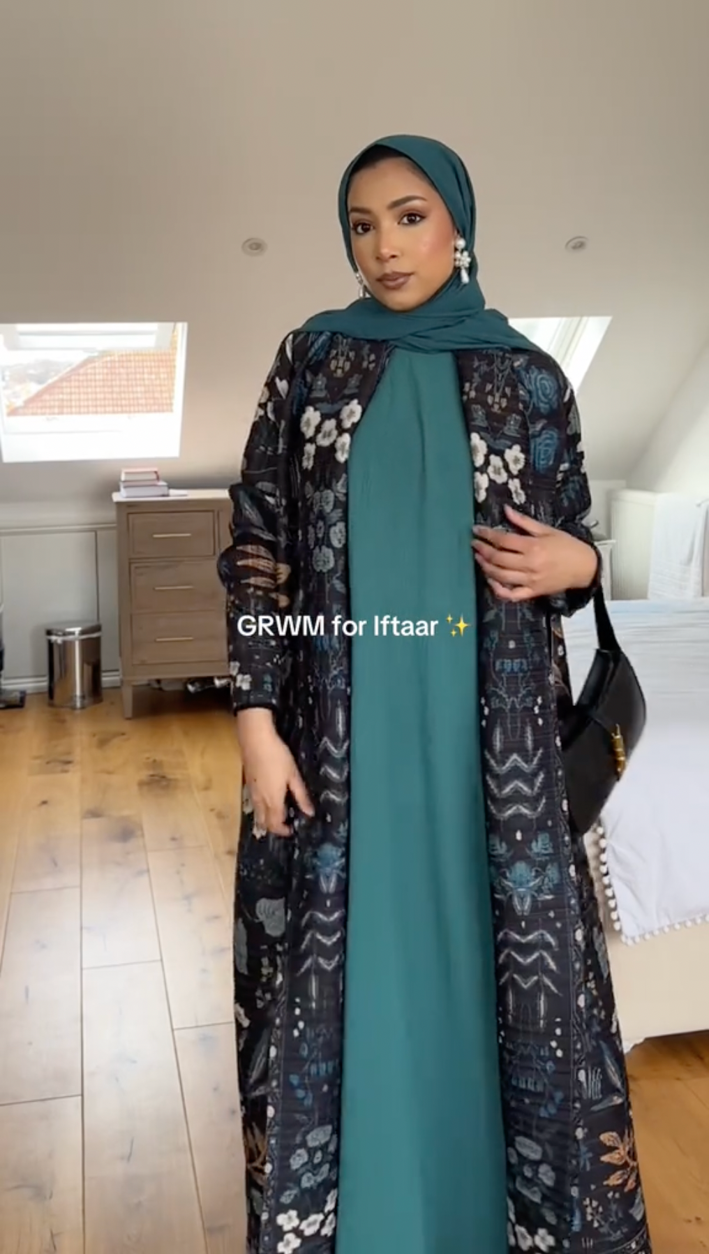 HASA Inclusive Sizing Crinkle Pleated Georgette Ramadan Stretchy Abaya-1