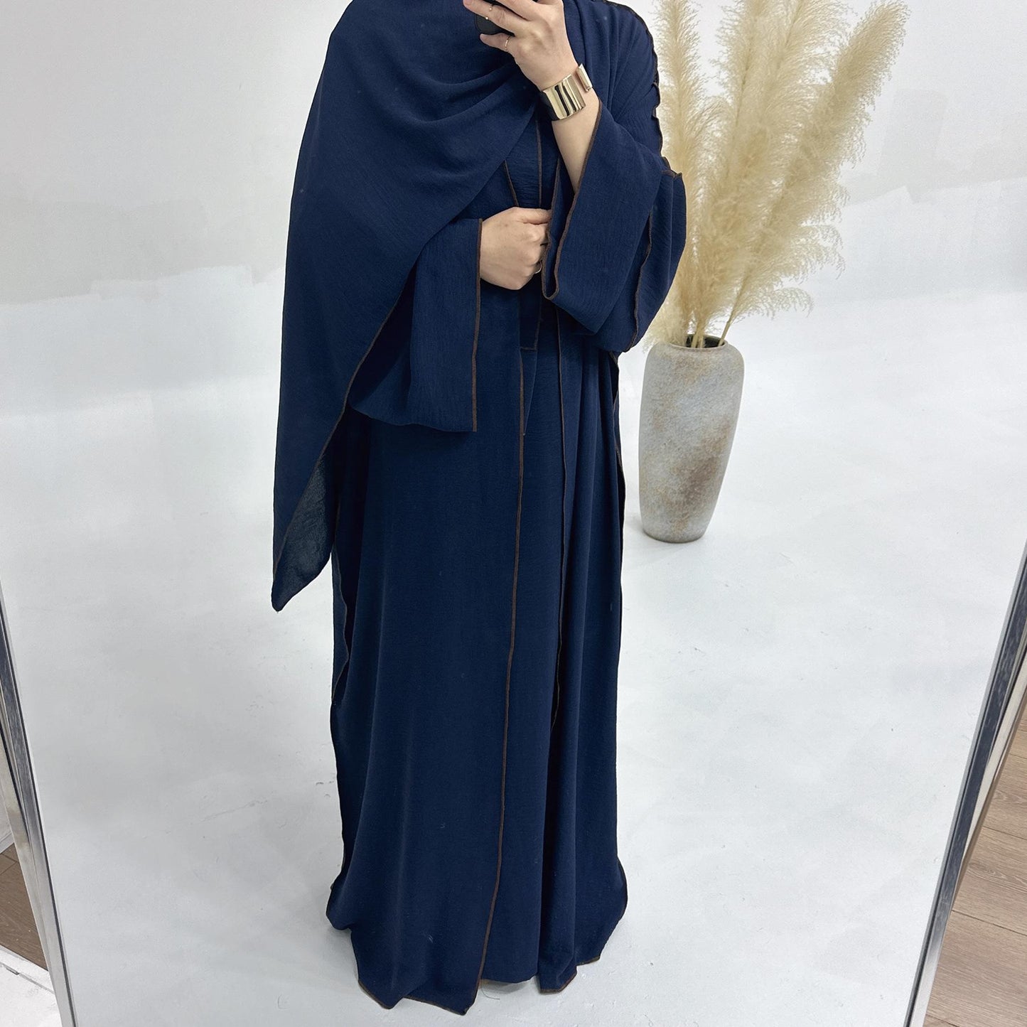 طقم 3 قطع من HASASERIES HS1182 فستان داخلي من الكريب وكارديجان وحجاب