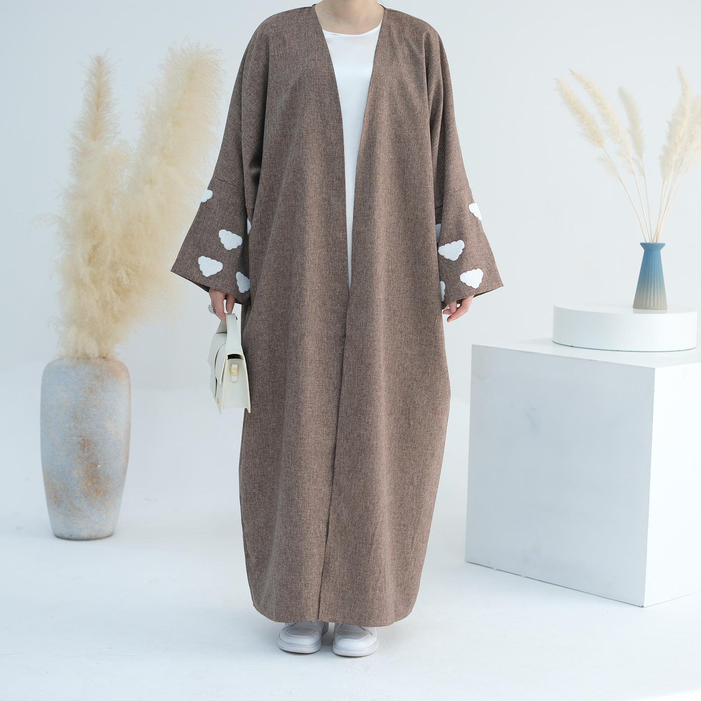 HASASERIES HS0992 Cloud Embroidered Elegant Cardigan Robe