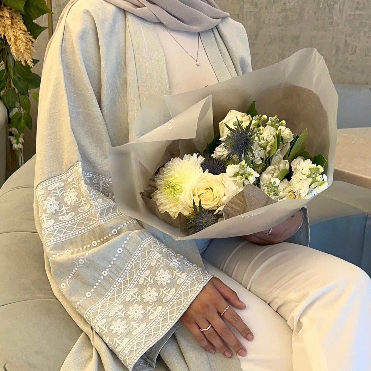 HASASERIES HS0994 Embroidered Elegant Cardigan Robe