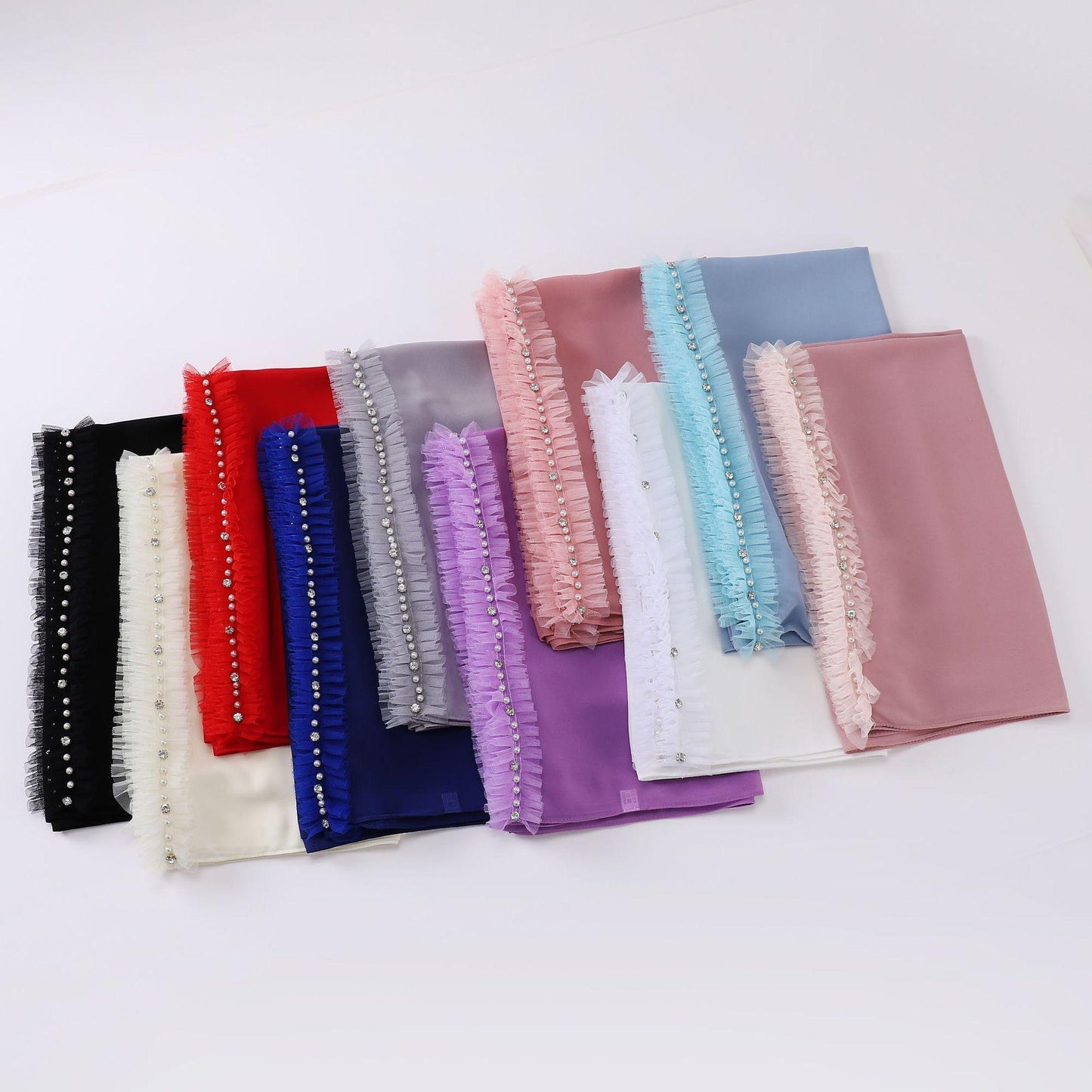 HASASERIES HS1118 Foulard en mousseline de soie et dentelle perlée
