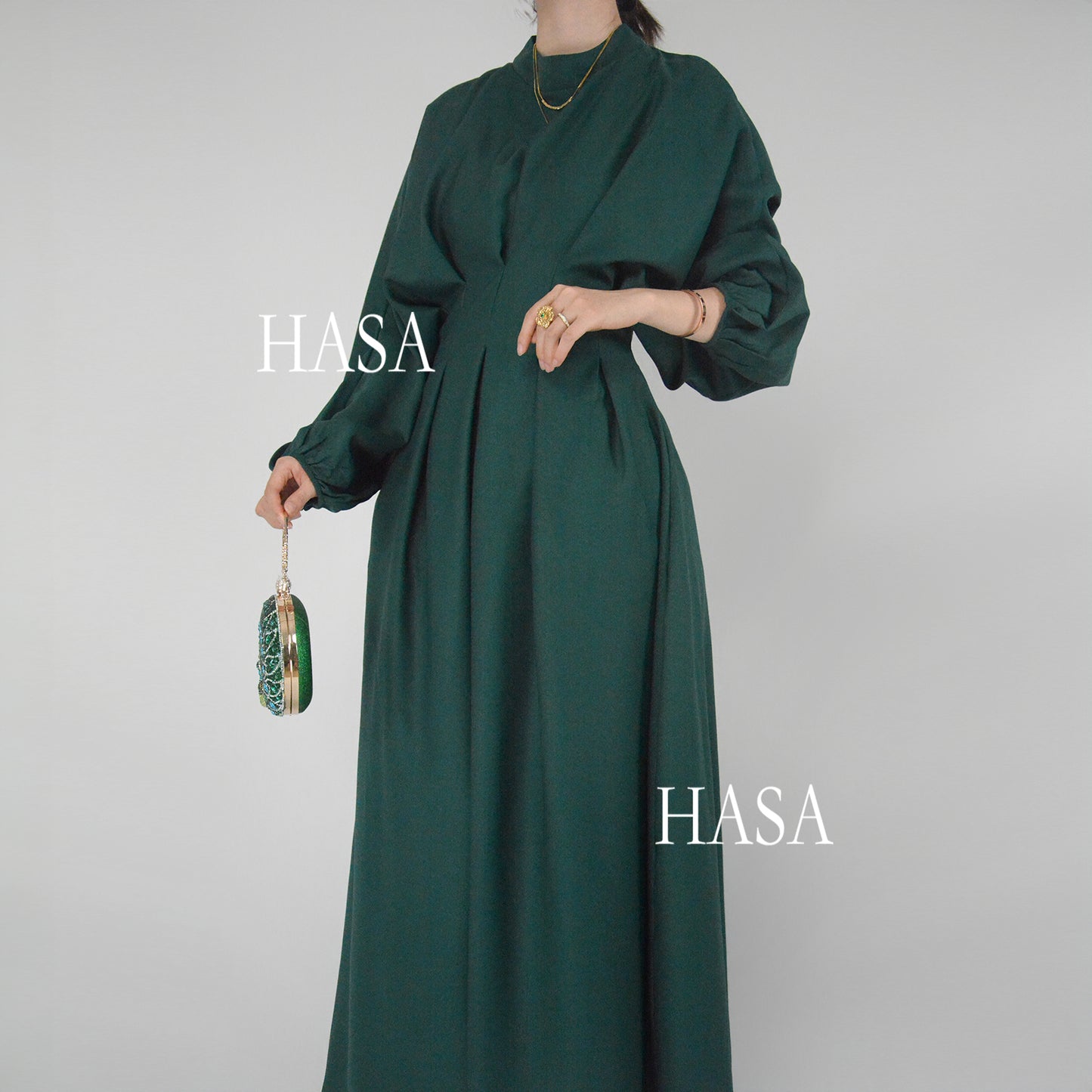 فستان HS1226 من سلسلة HASA's Series، أنيق وخفيف الوزن بلون واحد