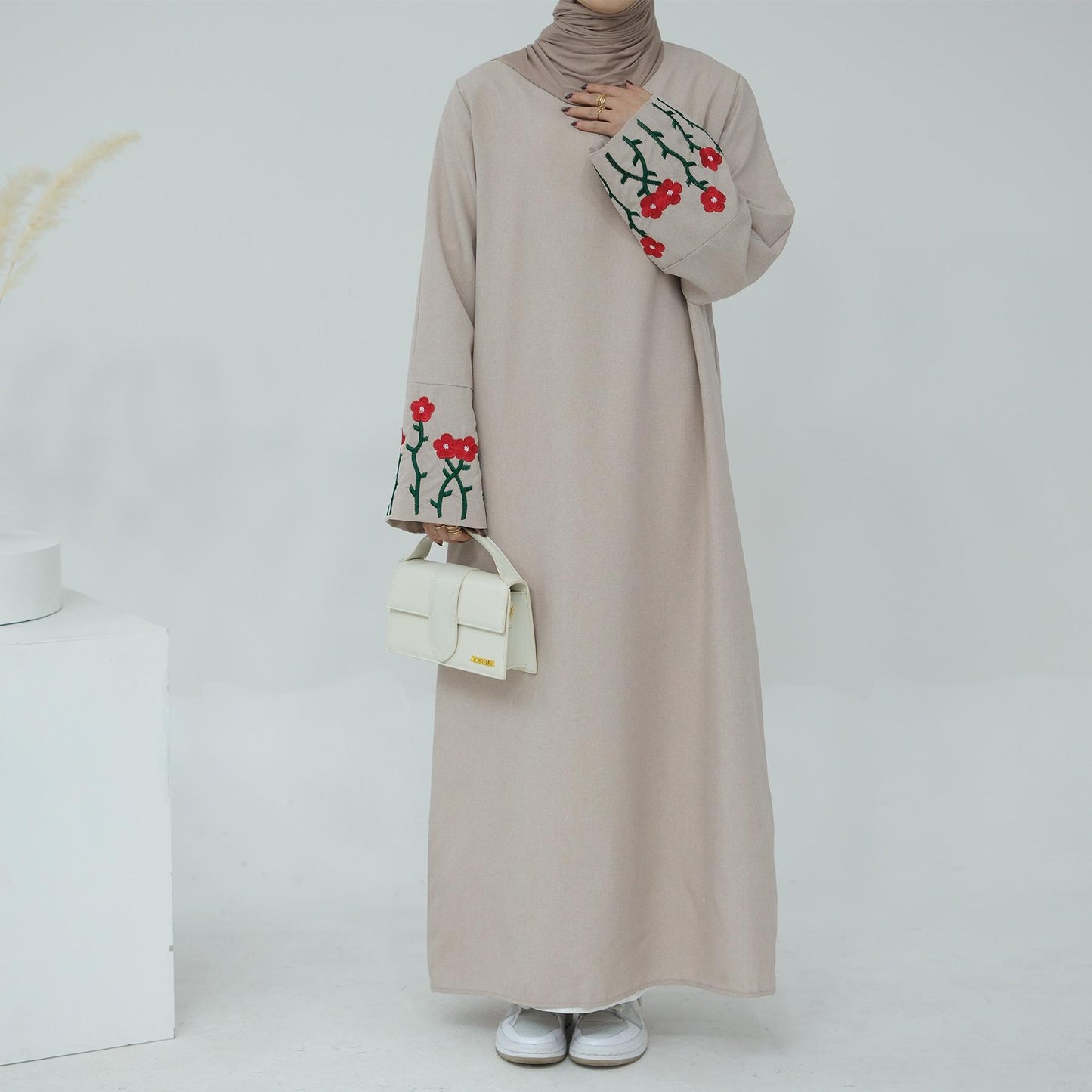 HASASERIES HS1090 Flower Embroidery Elegant Dress