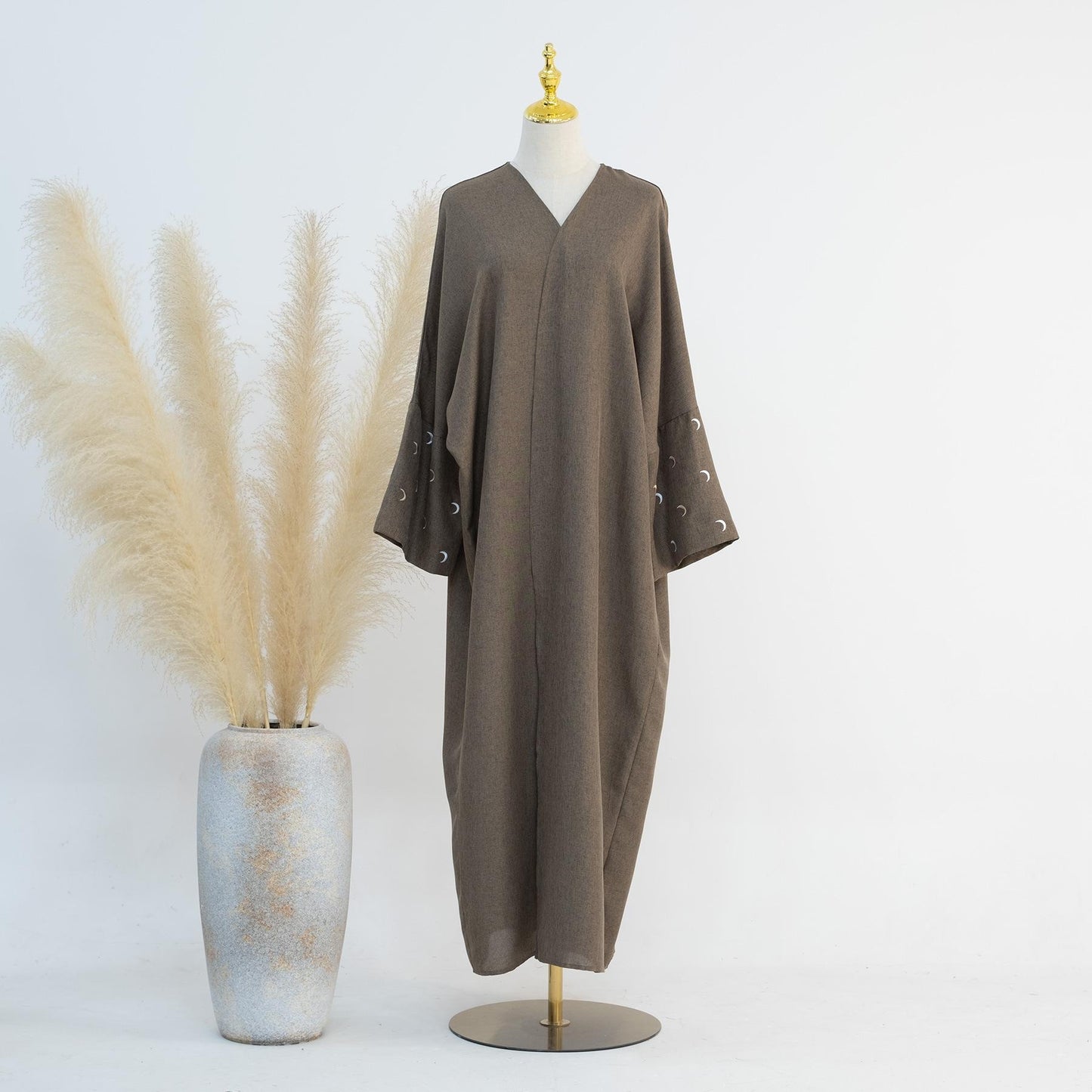 HASASERIES HS0934 Cardigan élégant brodé Abaya avec hijab