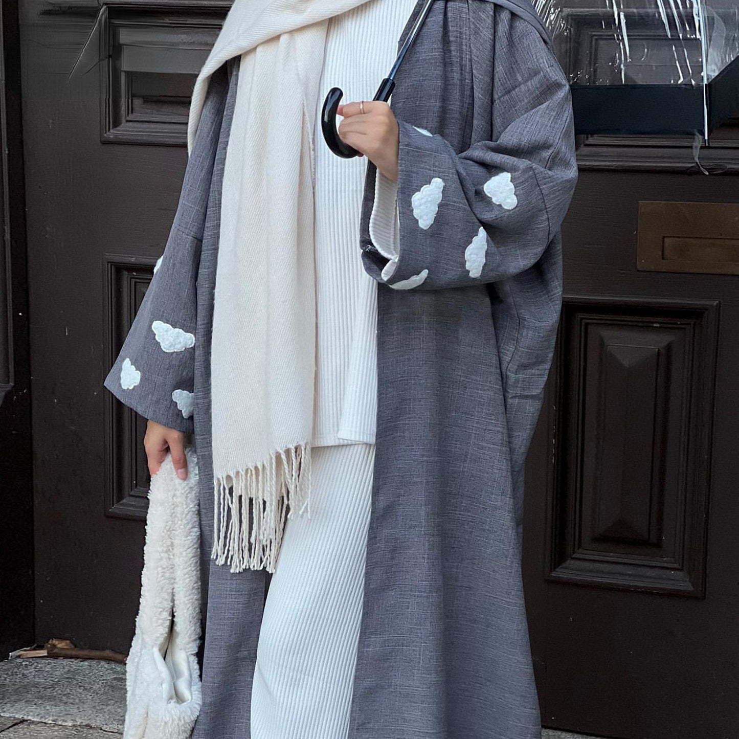 HASASERIES HS0992 Cloud Embroidered Elegant Cardigan Robe