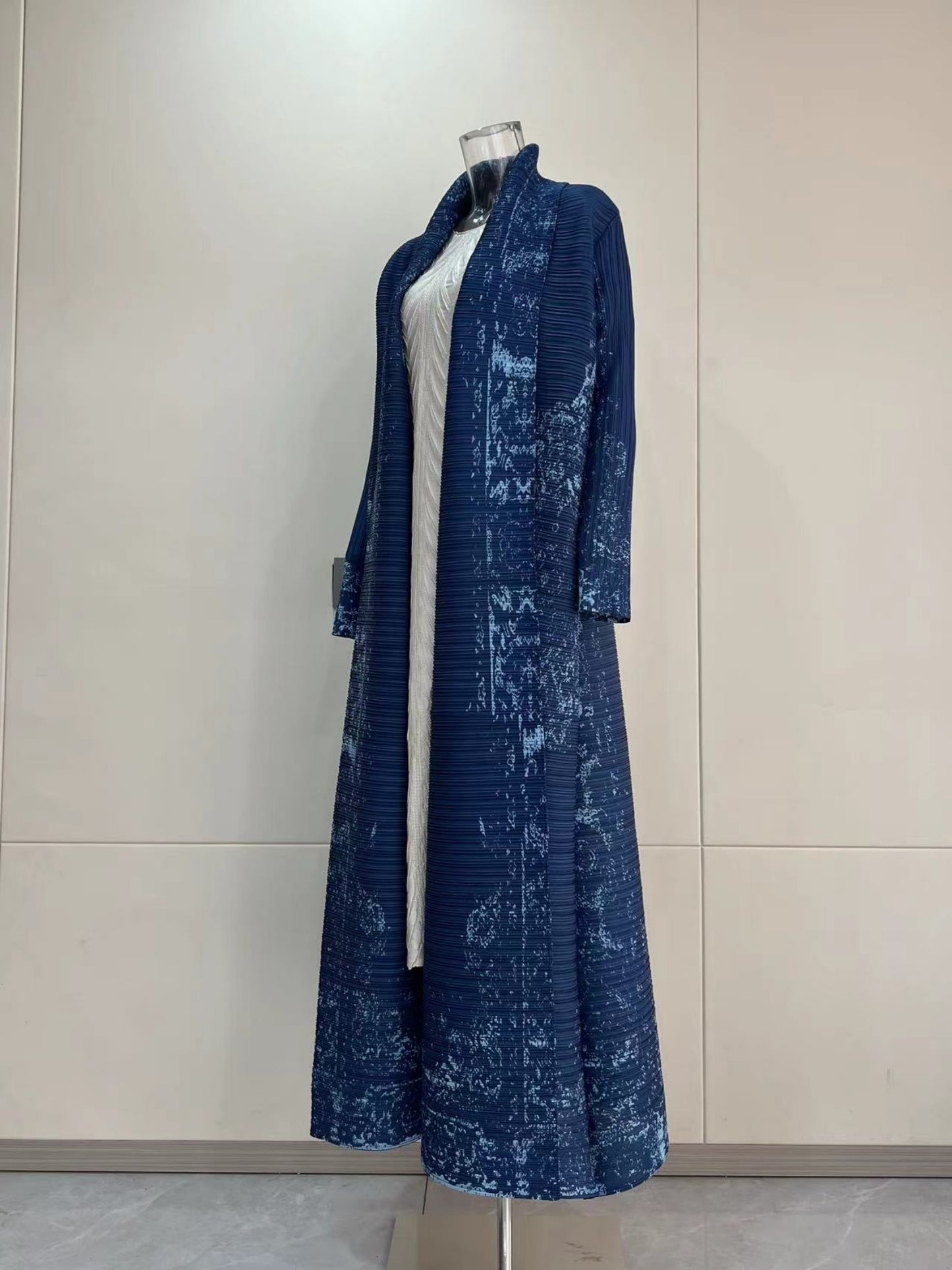 HASA Inclusive Sizing Crinkle Pleated Georgette Ramadan Stretchy Abaya-1