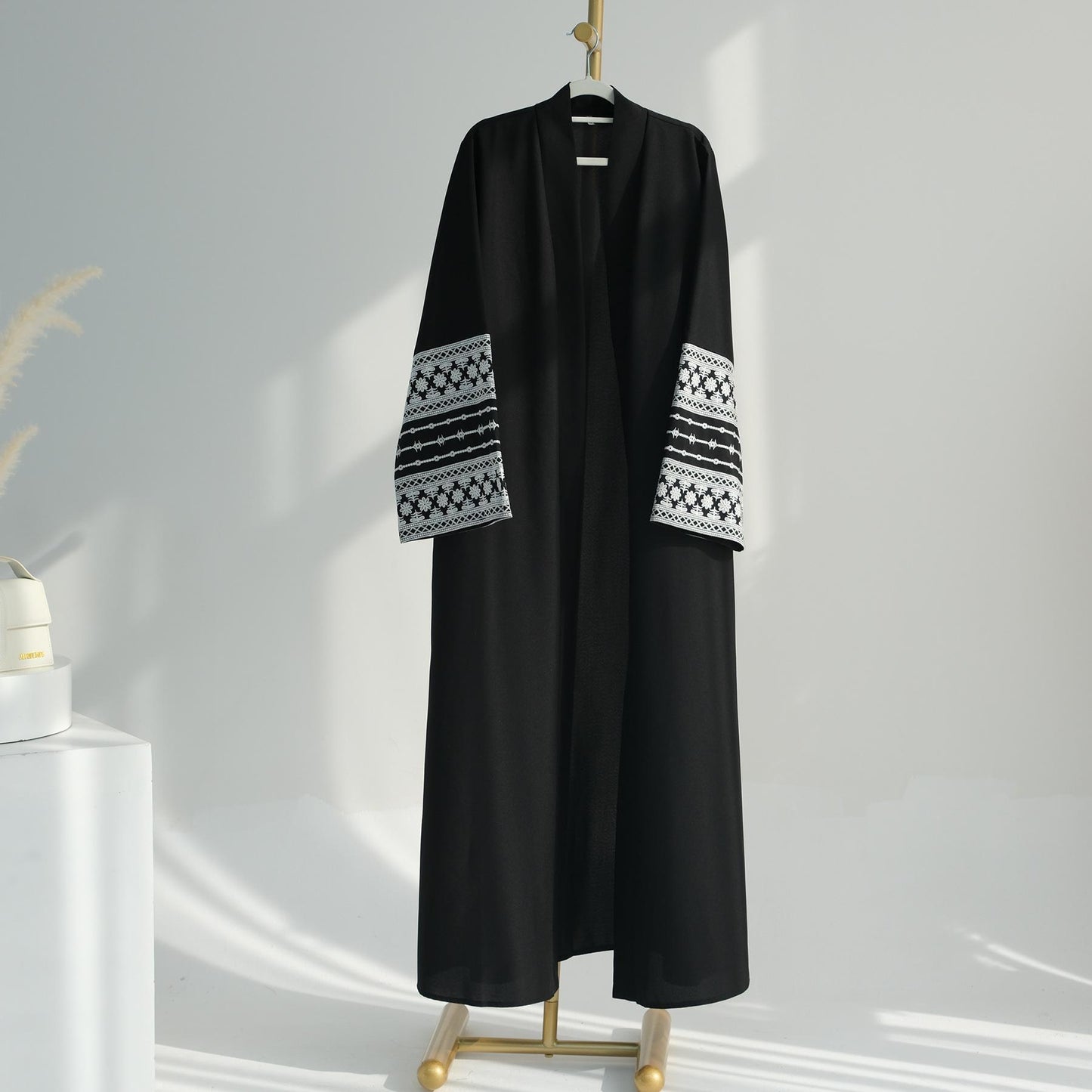 HASASERIES HS0994 Embroidered Elegant Cardigan Robe