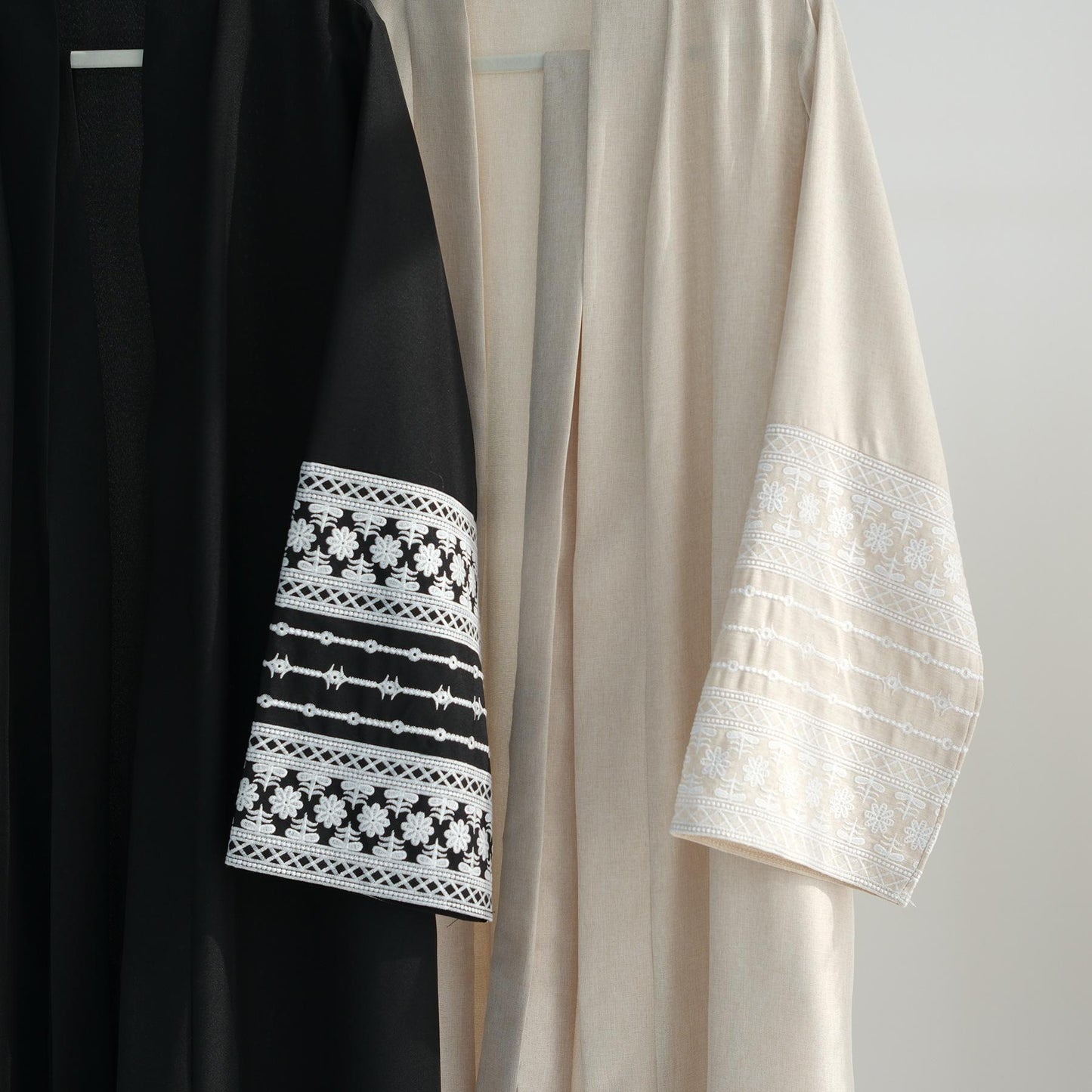 HASASERIES HS0994 Embroidered Elegant Cardigan Robe