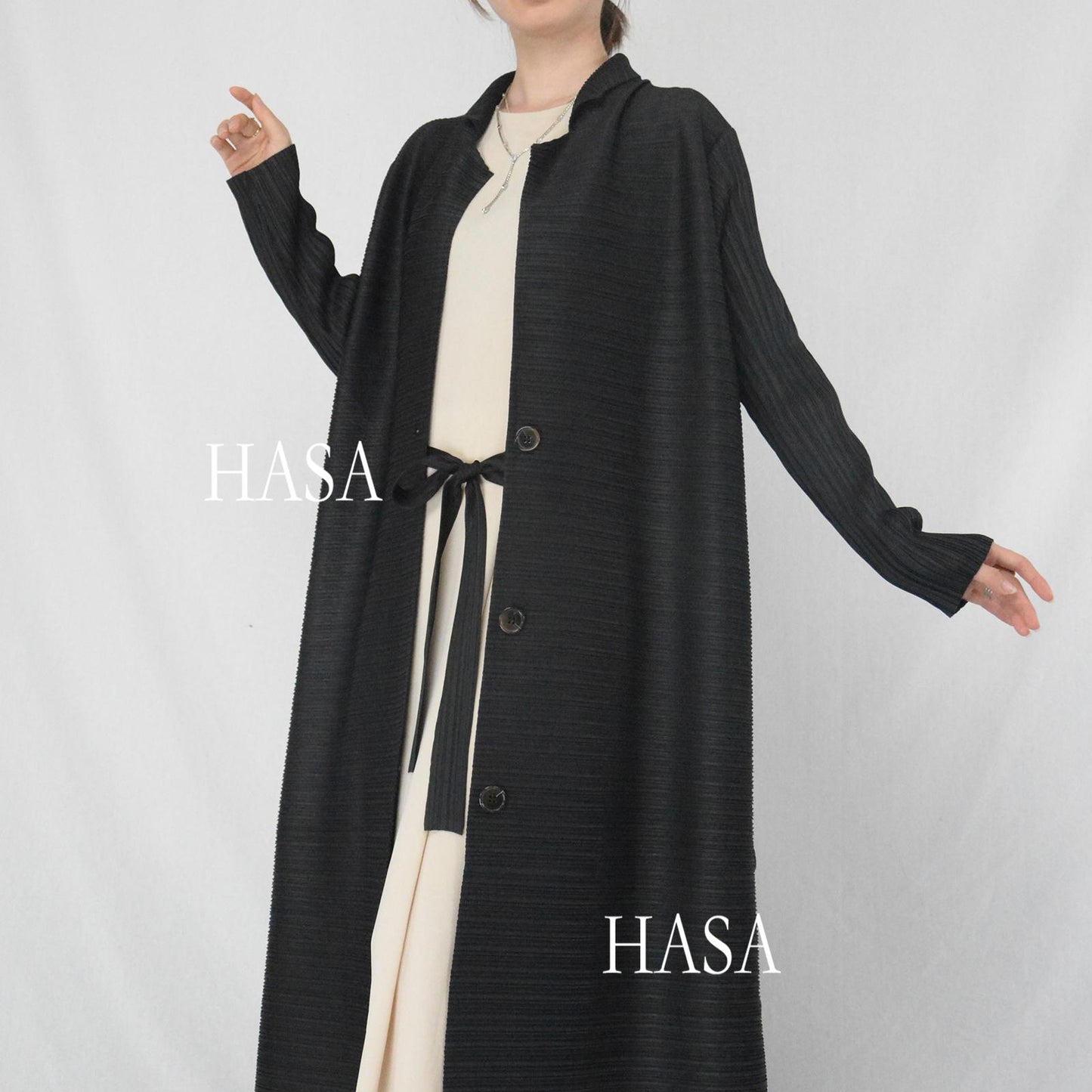 HS6160 Elegant Long Sleeve Abaya in Solid Tone with Pleats and Button Detail At Collar