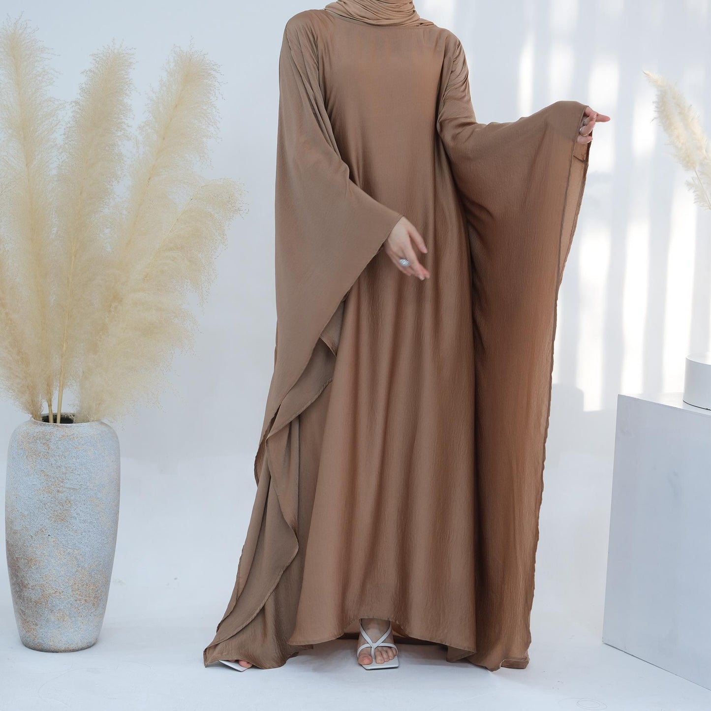 HASASERIES HS1174 Waist Raging Bat Sleeves Dress Crepe Kaftan