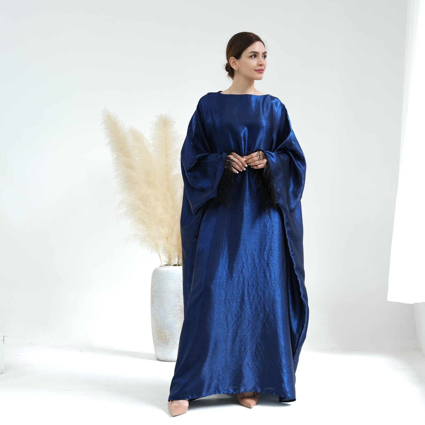 HASASERIES HS0706 Fur Sleeve Dress Gown