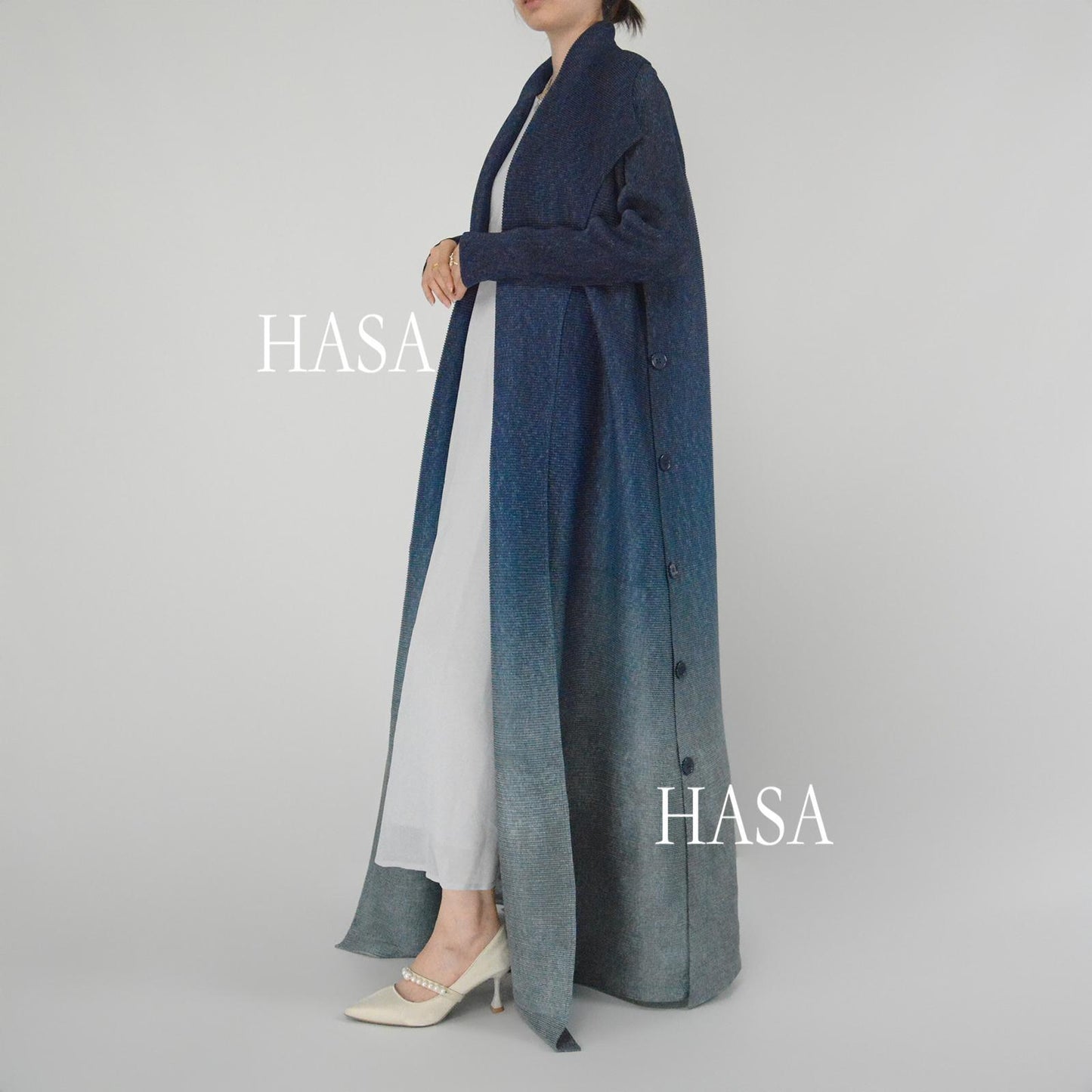 HASASERIES HS6159 Ombré Pleated Abaya with Lapel Collar & Button Closure