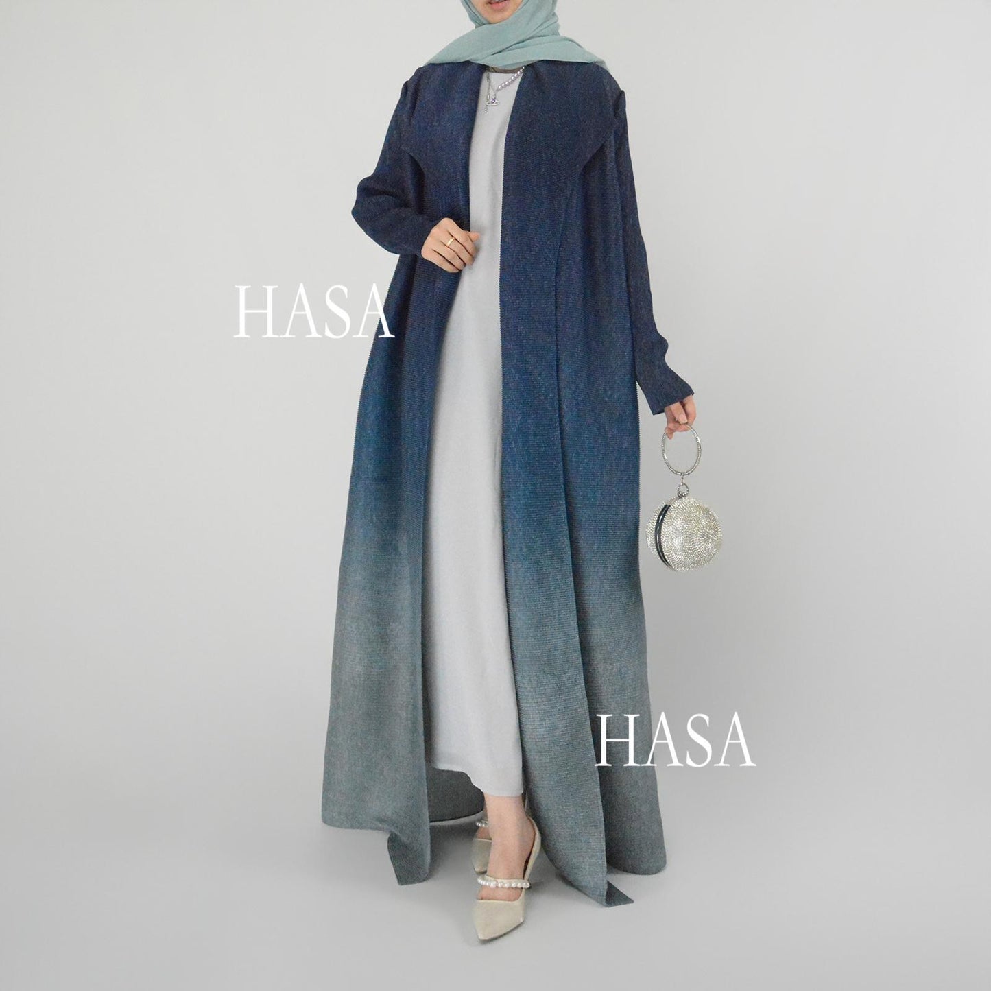 HASASERIES HS6159 Ombré Pleated Abaya with Lapel Collar & Button Closure
