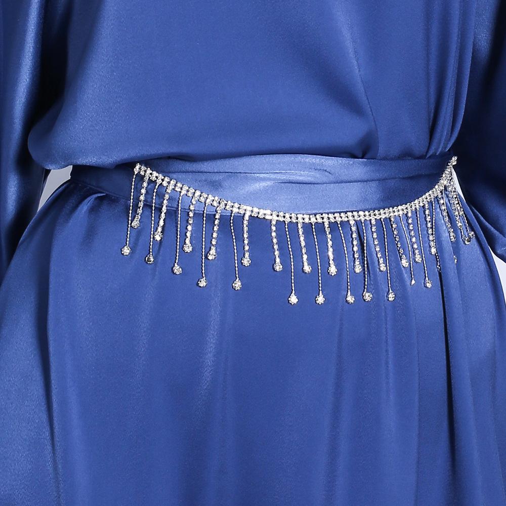 HASASERIES HS0433 Solid Color Loose Fitting Belt with Diamond Waist Long Skirt