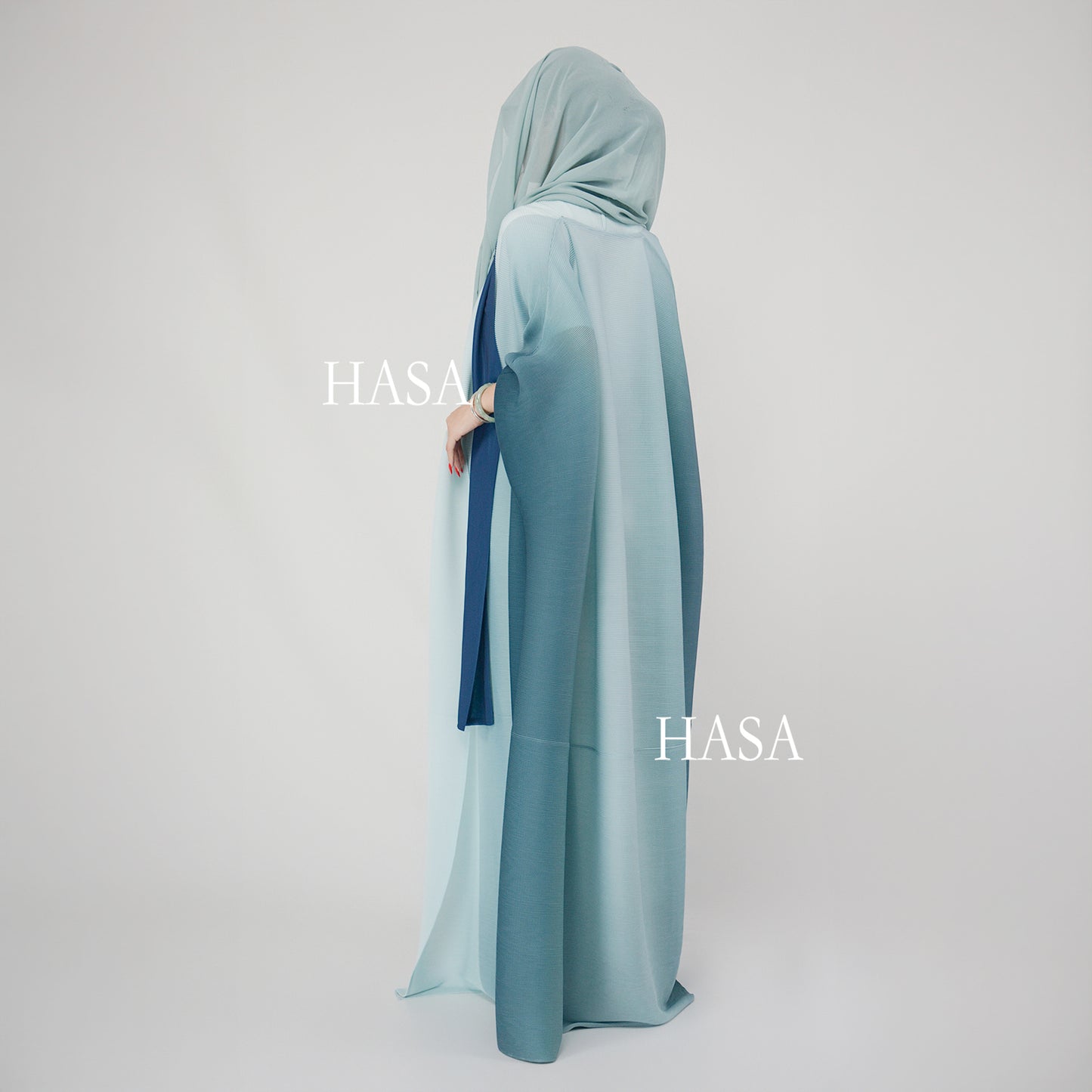 HASA HS1245 عباية أومبريه فضفاضة مع تفاصيل مرقعة مطوية