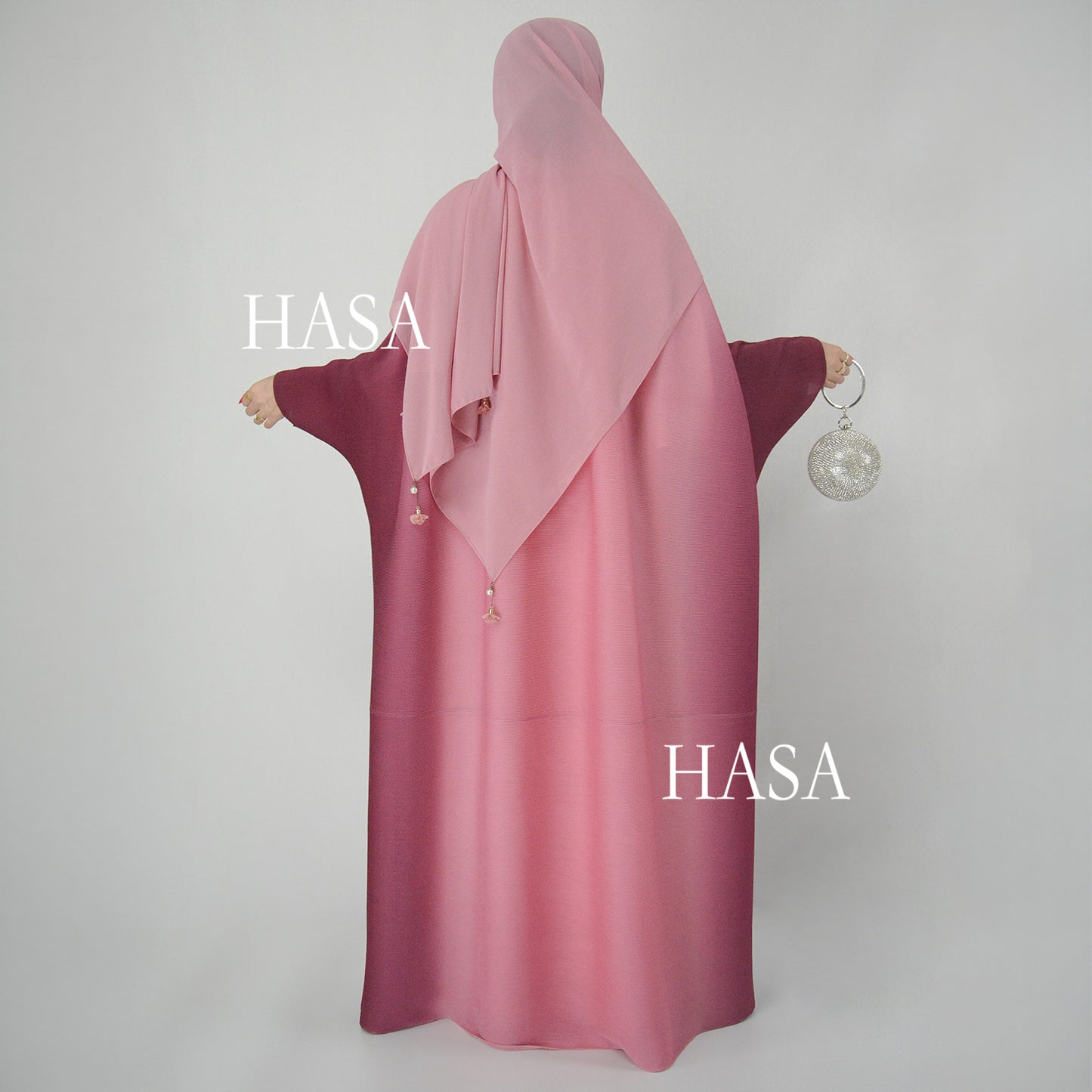 HASA HS1245 عباية أومبريه فضفاضة مع تفاصيل مرقعة مطوية