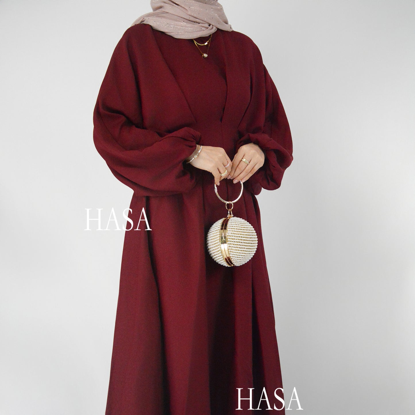 فستان HS1226 من سلسلة HASA's Series، أنيق وخفيف الوزن بلون واحد