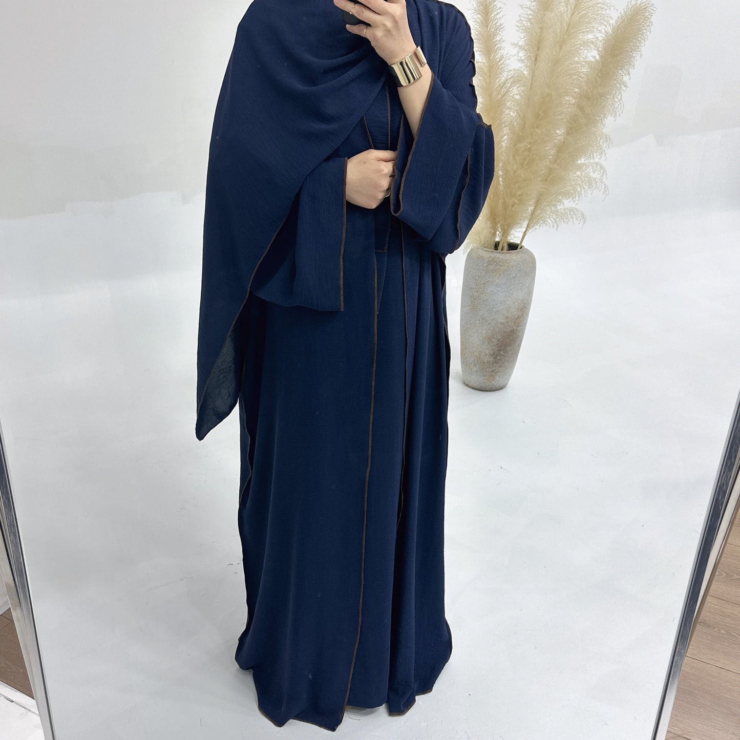 طقم 3 قطع من HASASERIES HS1182 فستان داخلي من الكريب وكارديجان وحجاب
