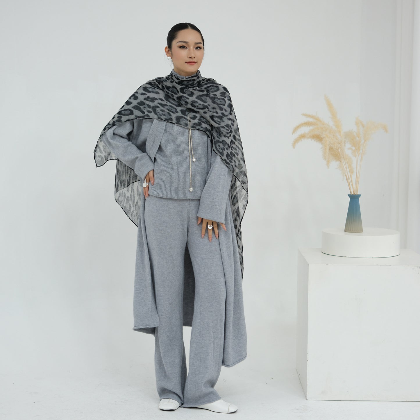 HS6603 Thickened knitted three-piece long coat set (with optional headscarf)
