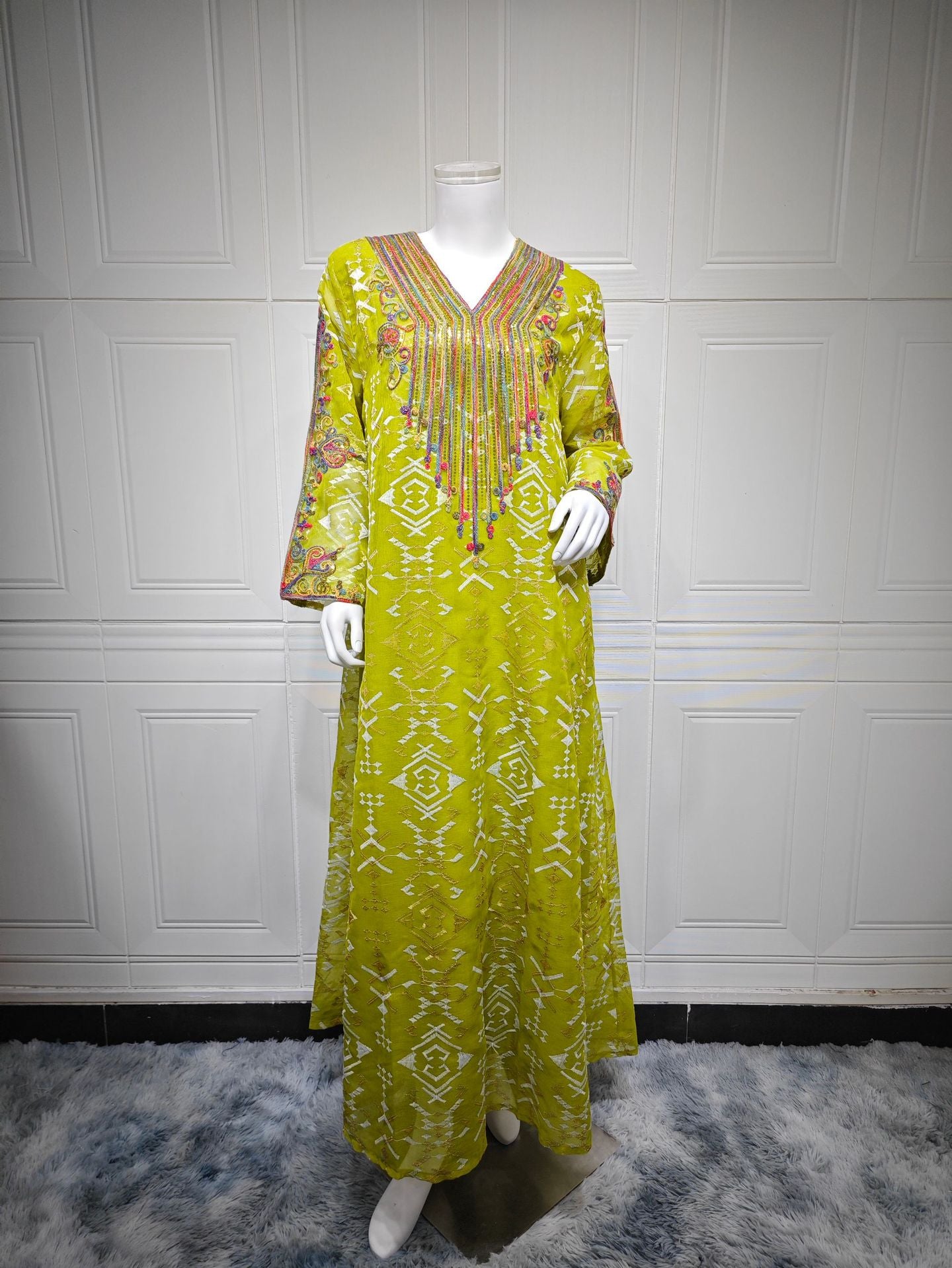 HS6658 Appliqué Patchwork Robe Dress: Lightweight Mesh Combined with Delicate Patterns