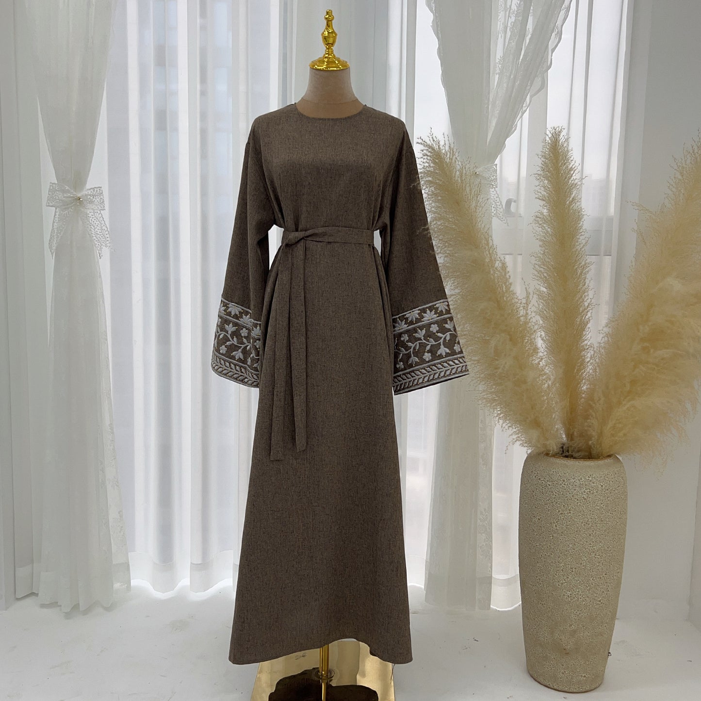 Robe élégante brodée HASASERIES HS1172