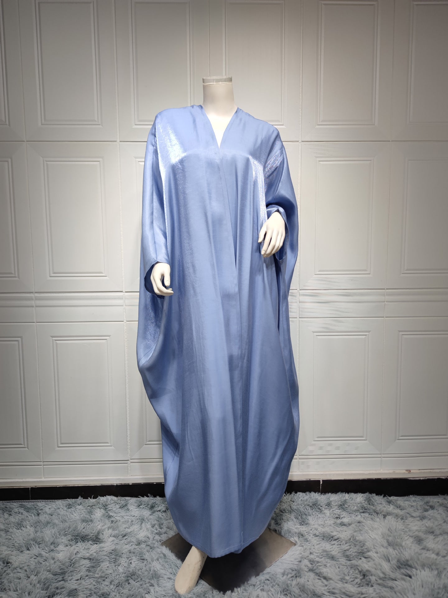 HASASERIES HS0466 Muslim Fashion Shiny Silk Bat Sleeves Robe