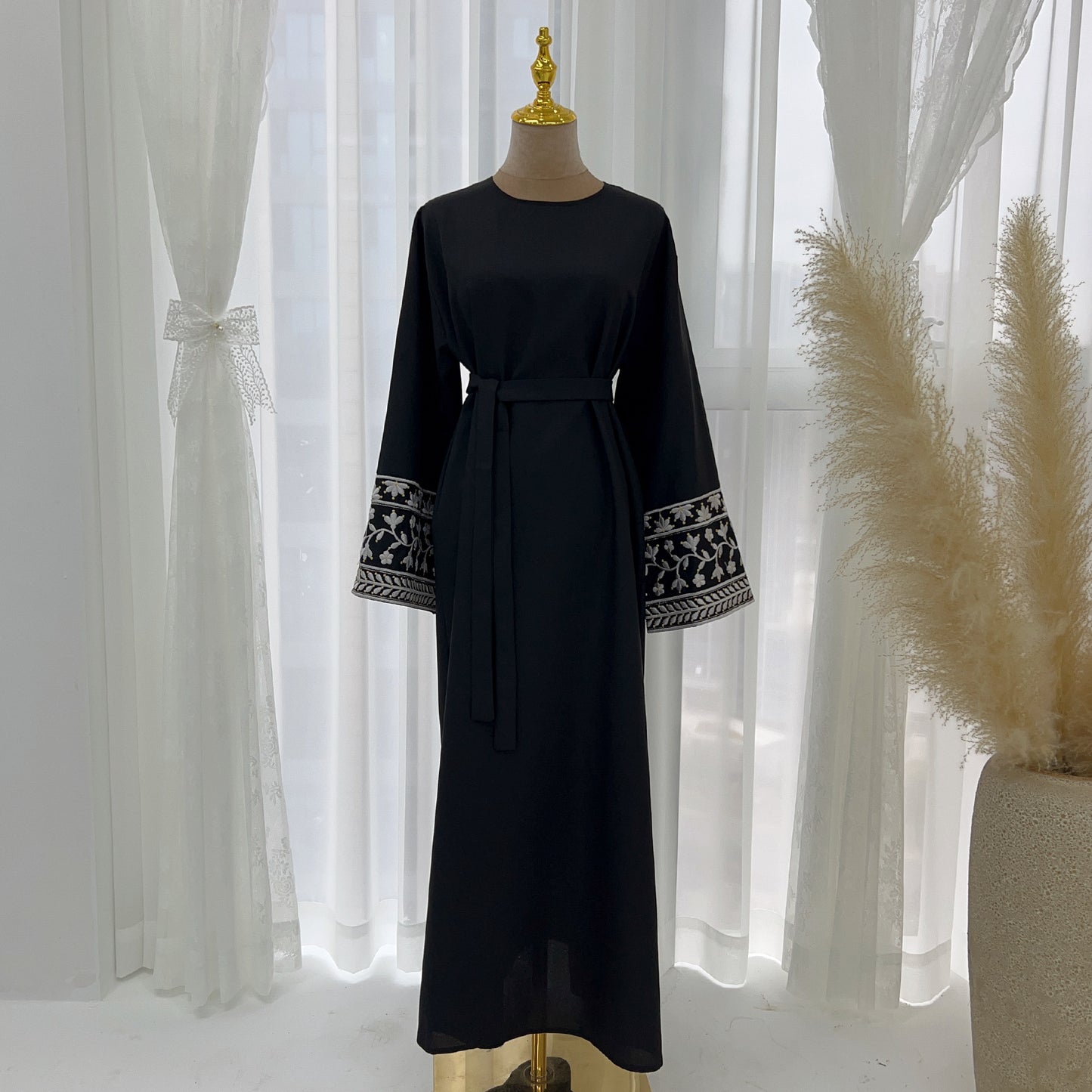 Robe élégante brodée HASASERIES HS1172