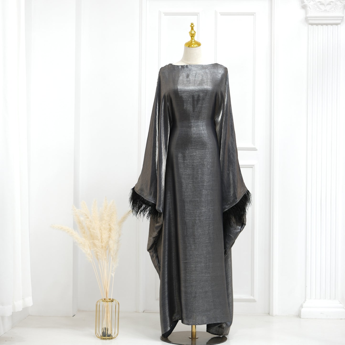 HASASERIES HS0706 Fur Sleeve Dress Gown
