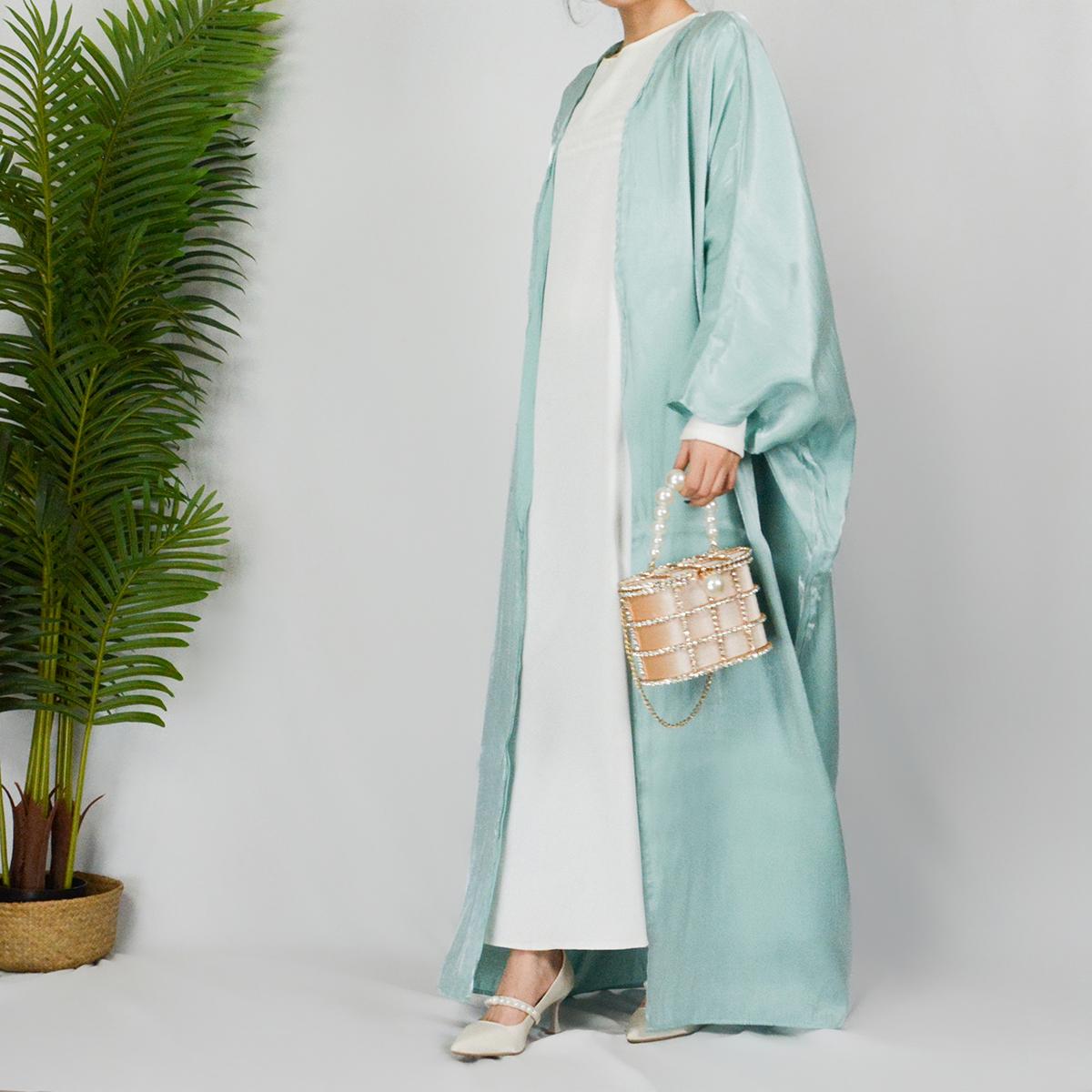 HASASERIES HS0466 Muslim Fashion Shiny Silk Bat Sleeves Robe