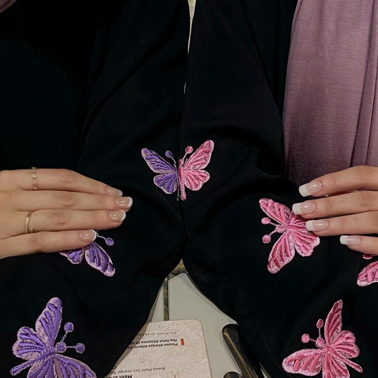HASASERIES HS1040 Butterfly Embroidered Elegant Cardigan Robe