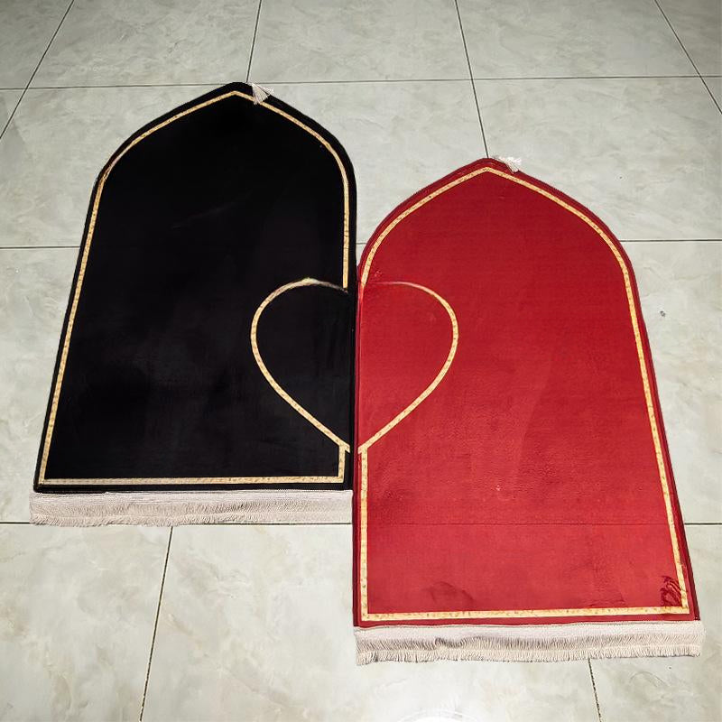 HS1238 2pcs Set Heart-Shaped Flannel Printed Blanket and Prayer Mat