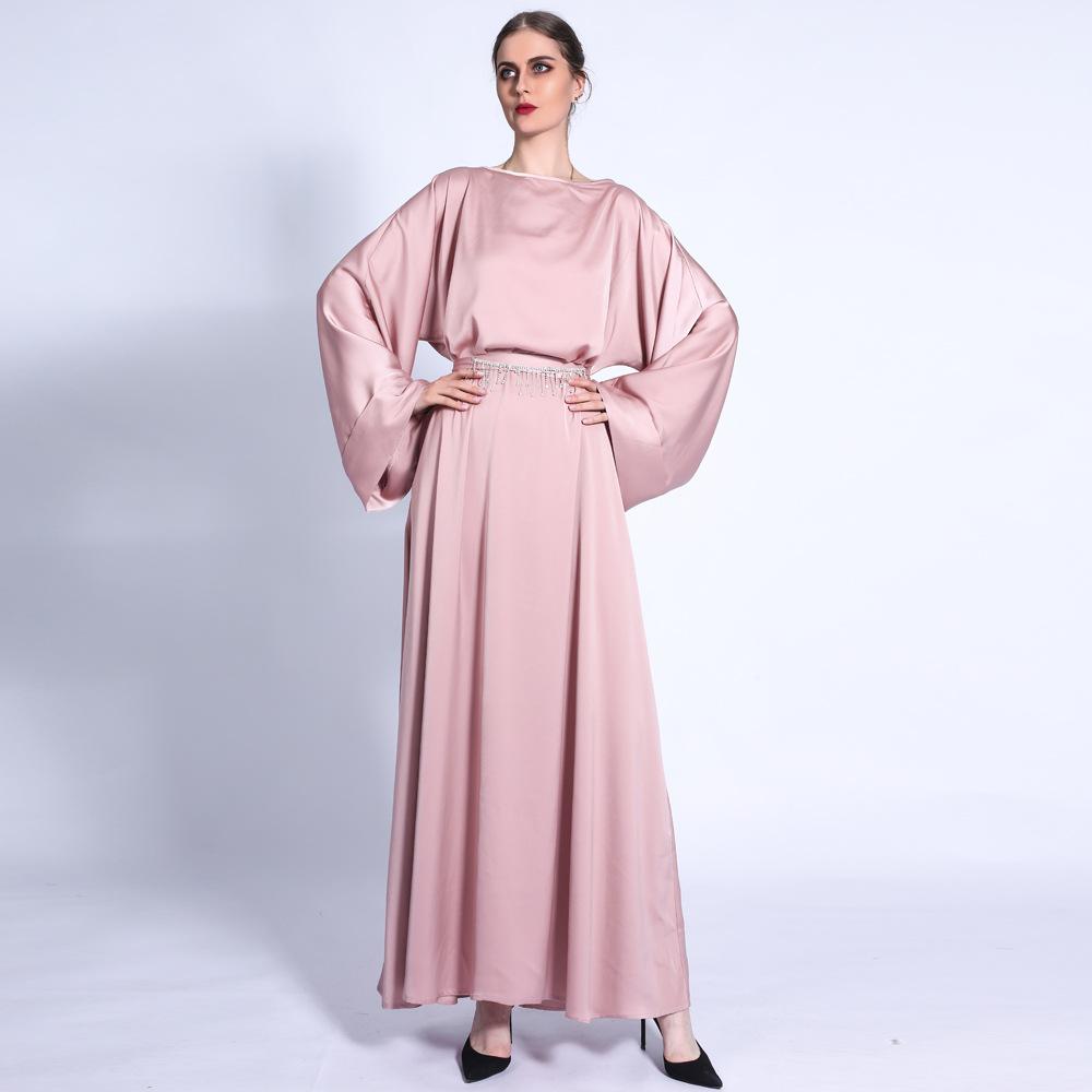 HASASERIES HS0433 Solid Color Loose Fitting Belt with Diamond Waist Long Skirt