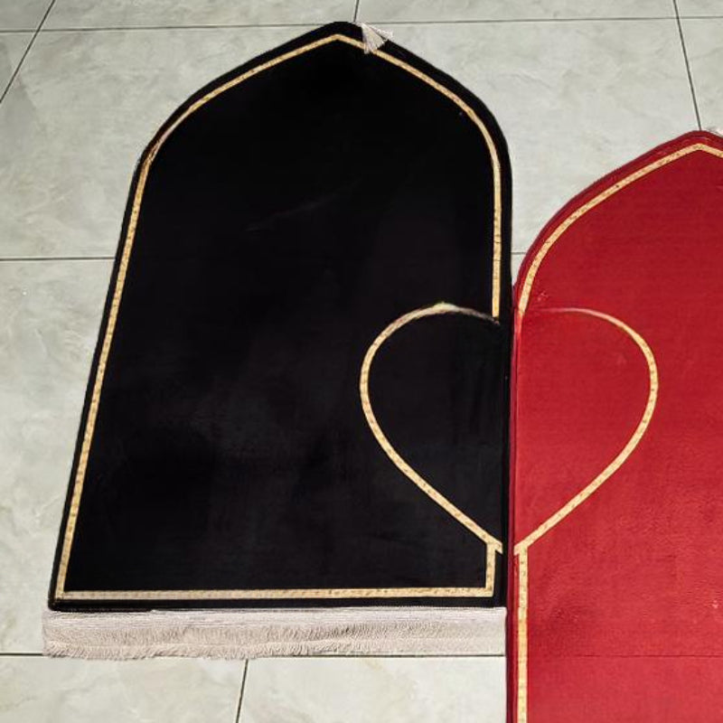 HS1238 2pcs Set Heart-Shaped Flannel Printed Blanket and Prayer Mat