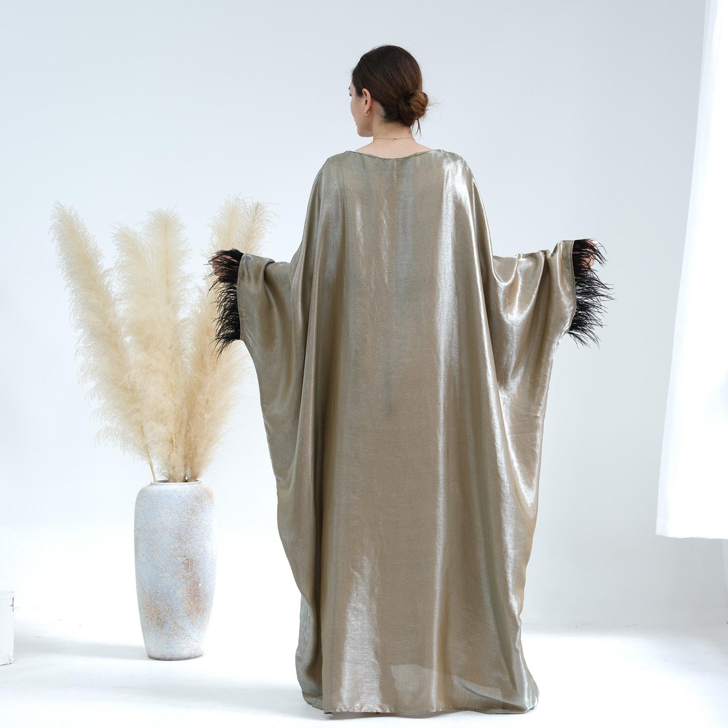 HASASERIES HS0706 Fur Sleeve Dress Gown