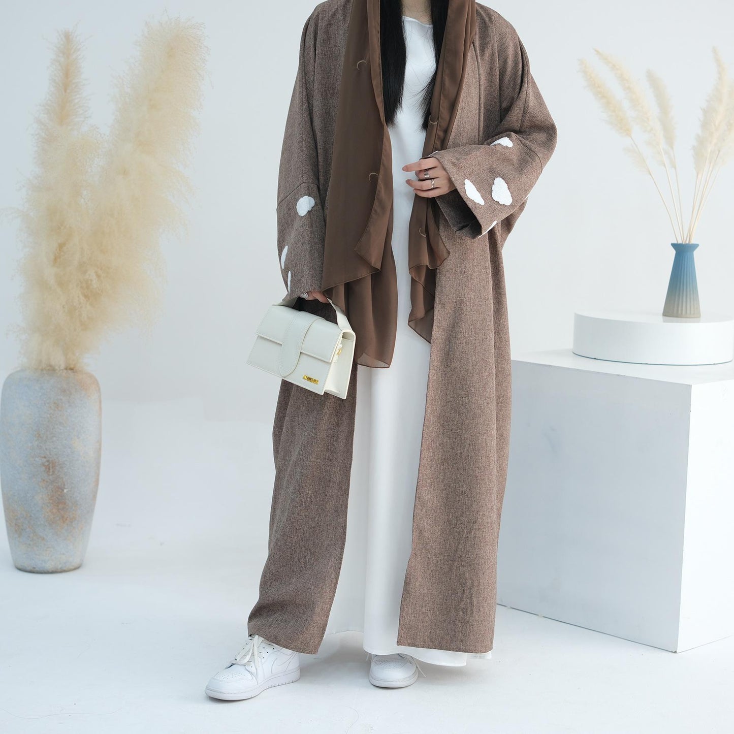 HASASERIES HS0992 Cloud Embroidered Elegant Cardigan Robe