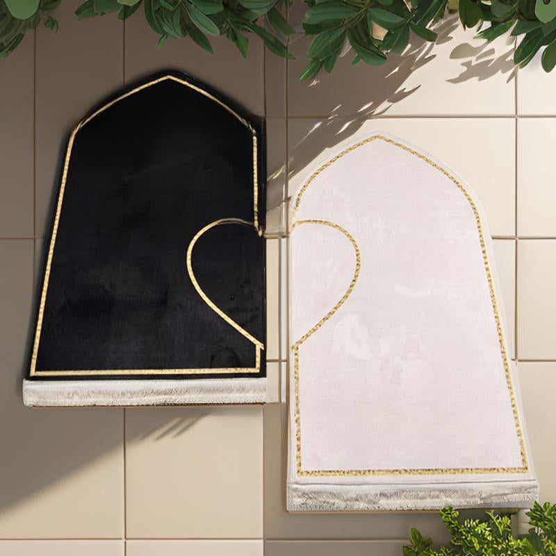 HS1238 2pcs Set Heart-Shaped Flannel Printed Blanket and Prayer Mat