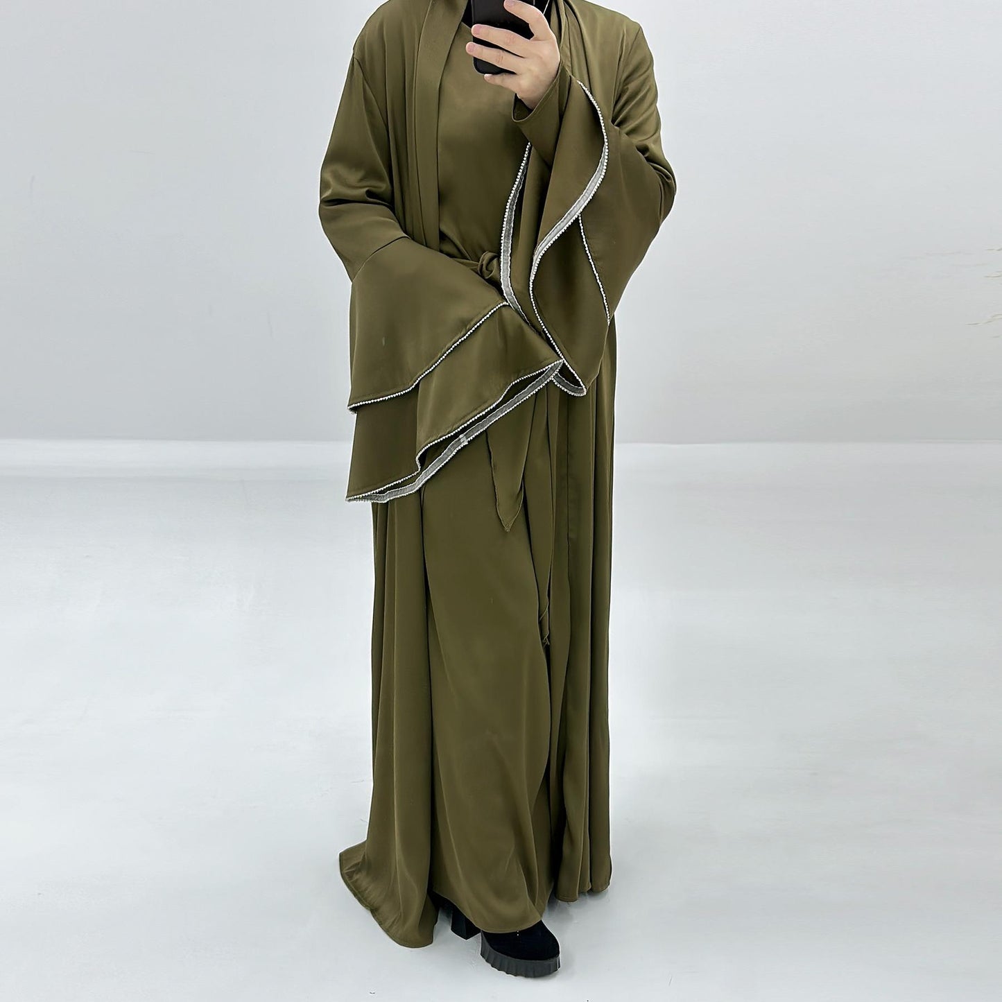 HASASERIES HS1188 Ensemble 3 pièces, cardigan en satin + robe intérieure + ceinture spéciale
