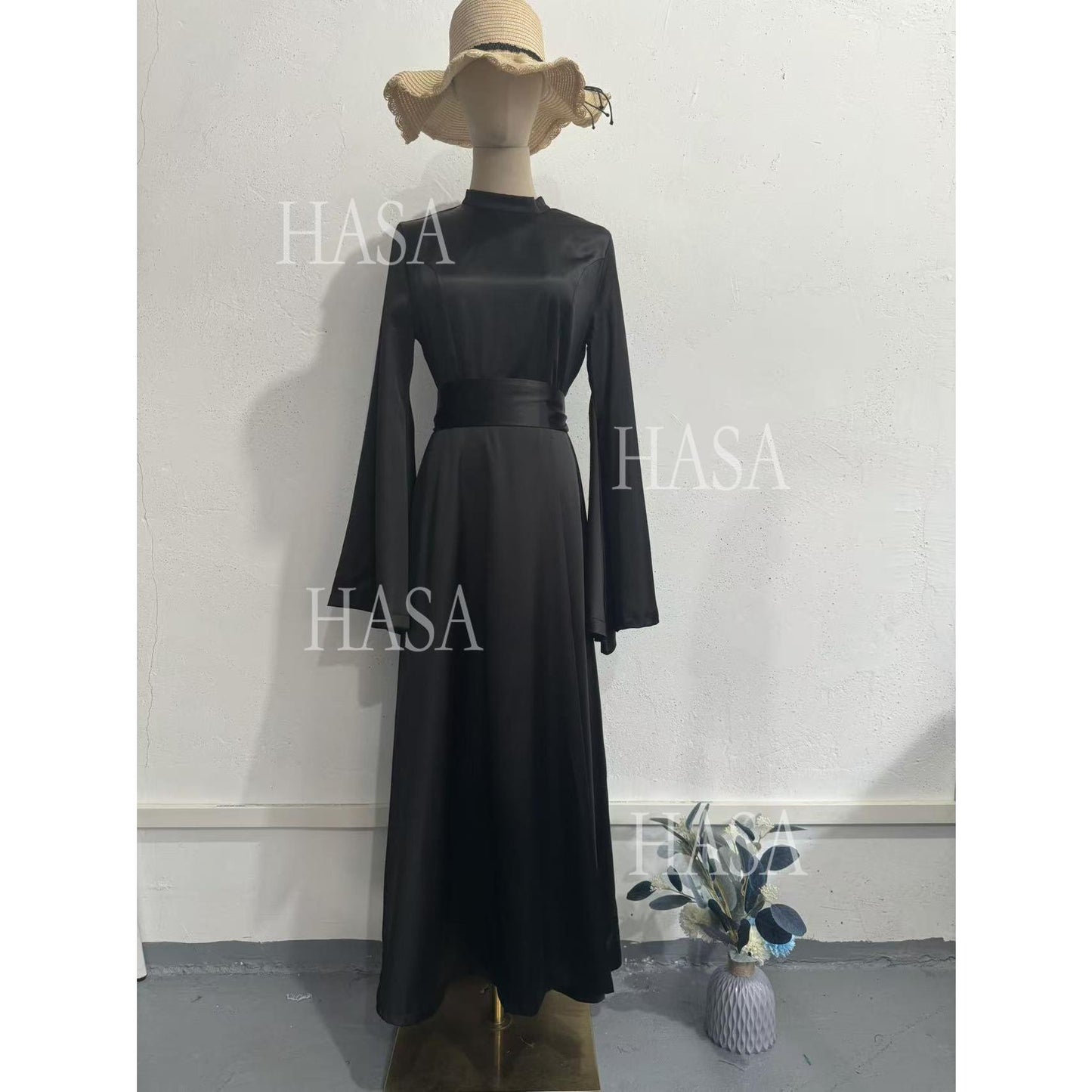 HS6748 Royal Inspired Flowing Maxi Dress