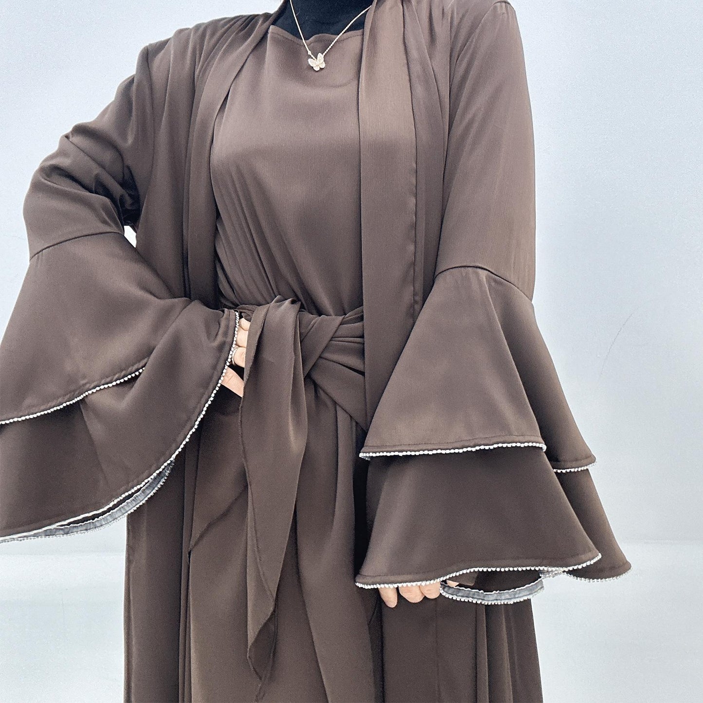 HASASERIES HS1188 Ensemble 3 pièces, cardigan en satin + robe intérieure + ceinture spéciale