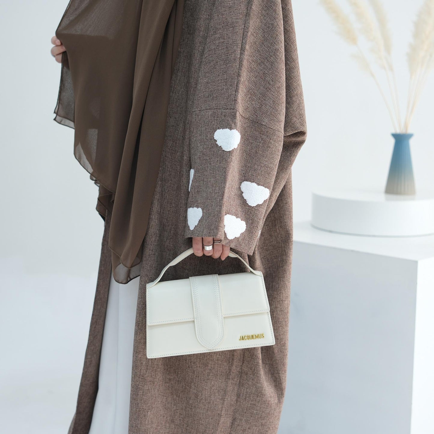HASASERIES HS0992 Cloud Embroidered Elegant Cardigan Robe