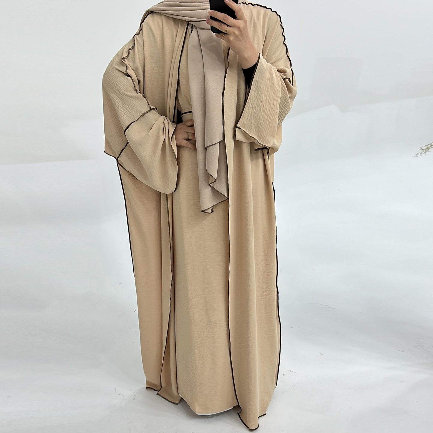طقم 3 قطع من HASASERIES HS1182 فستان داخلي من الكريب وكارديجان وحجاب