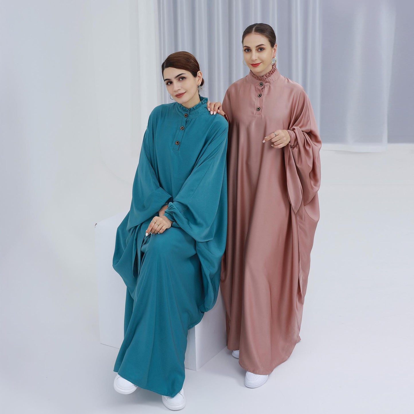HASASERIES HS0716 Large Swing Solid Robe Dress