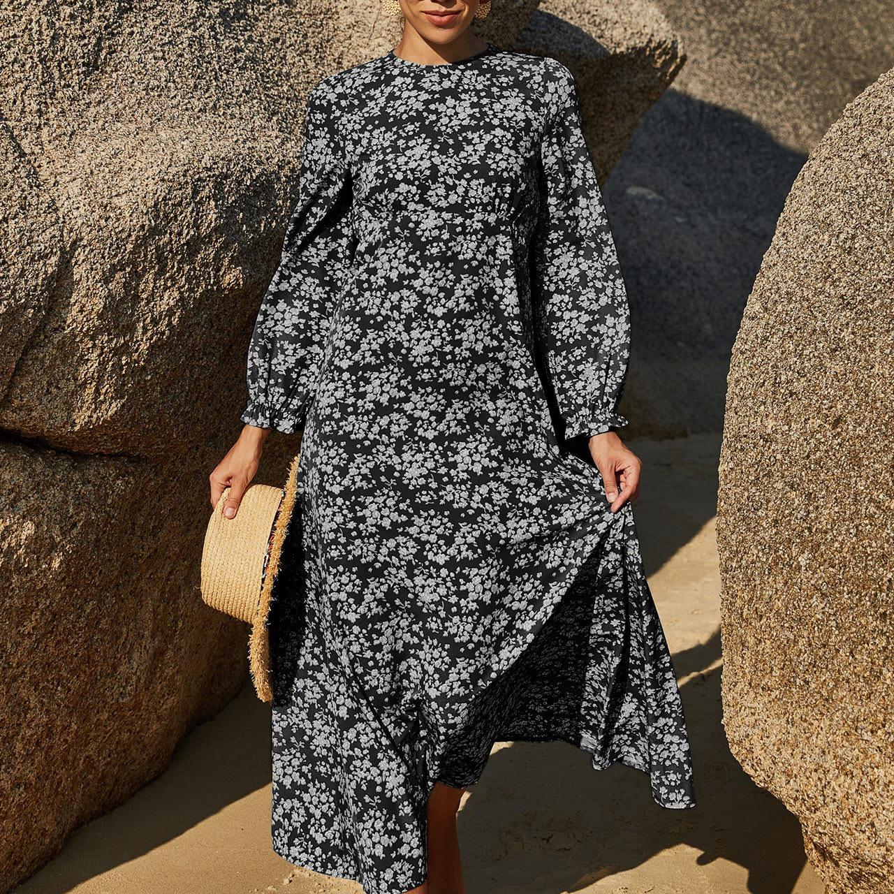 Robe fleurie vintage à la mode avec manches longues