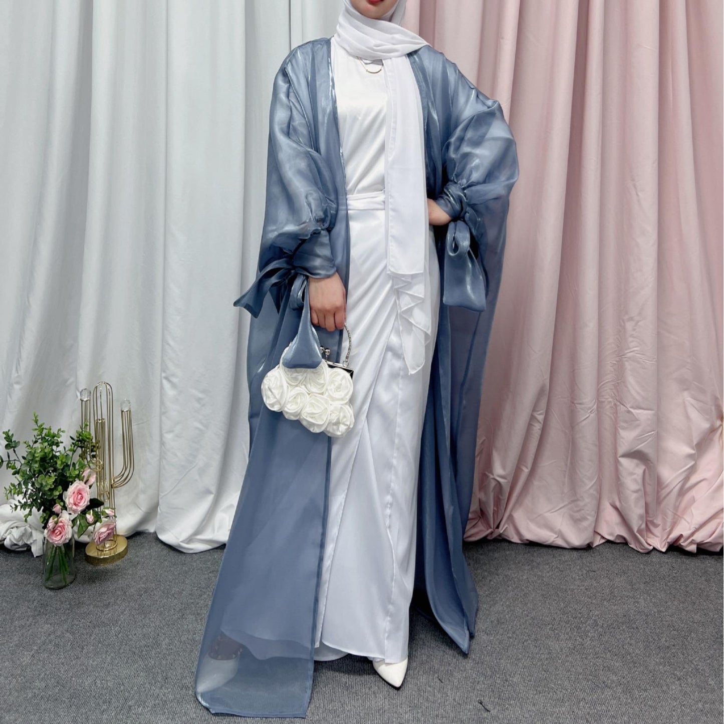 فستان إسلامي أنيق بأكمام منفوخة من دبي