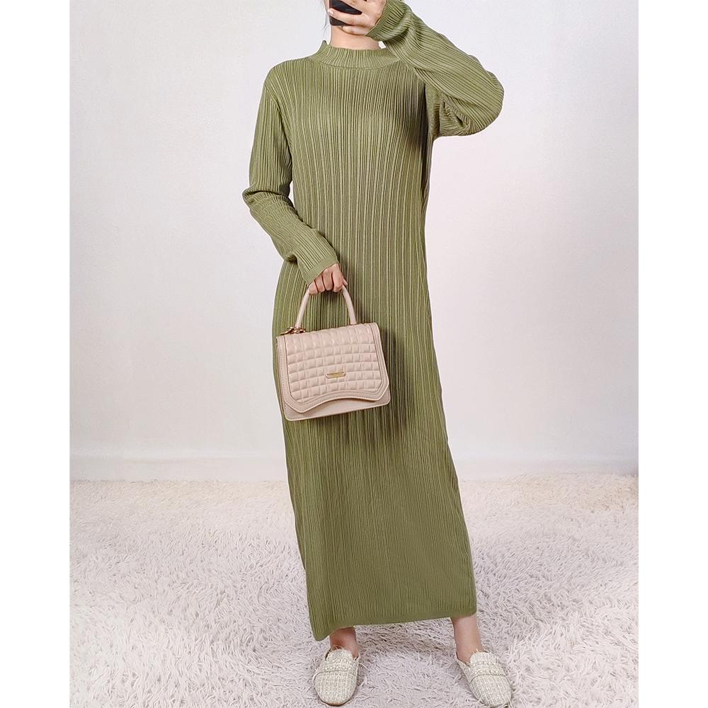 HS0111 solid color knitted pleated long dress elastic and soft muslim long dress