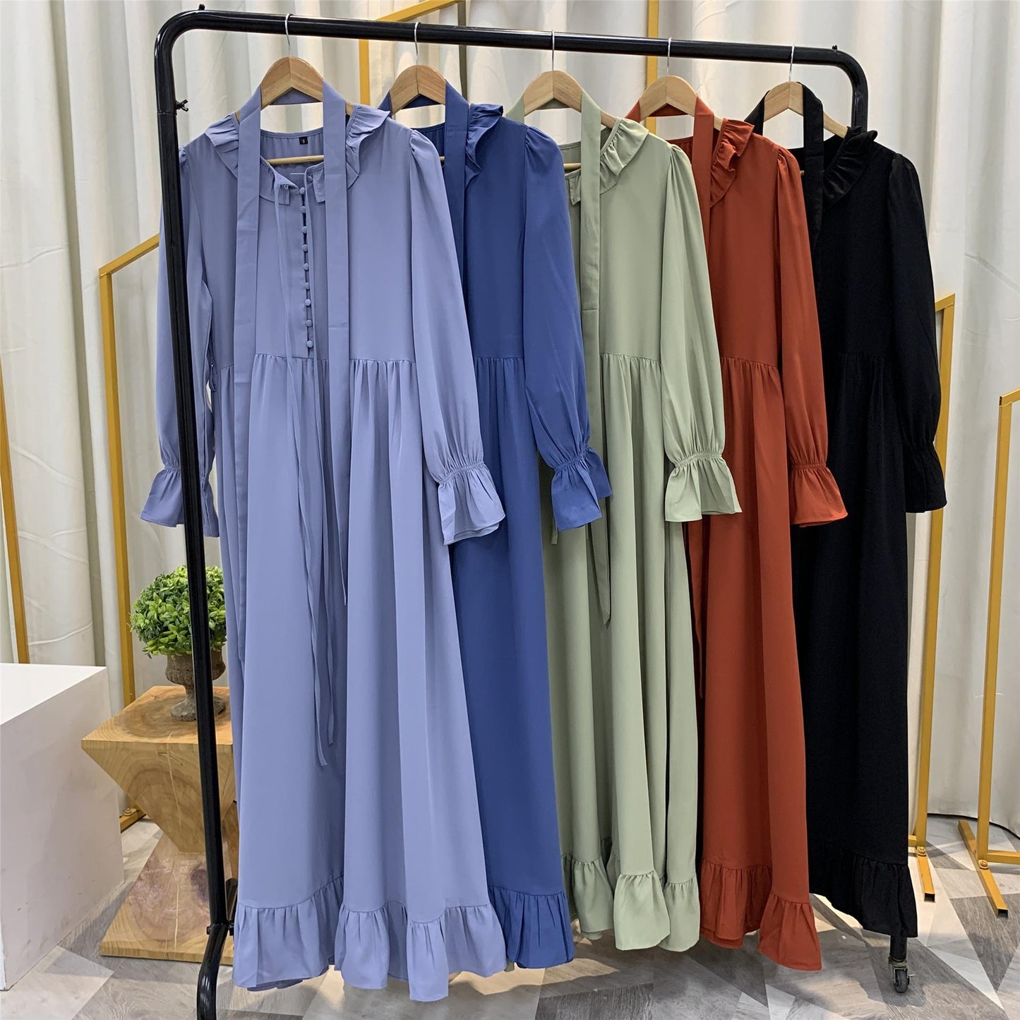 Nouvelle robe musulmane à grande balançoire avec coutures de couleur unie pour femmes